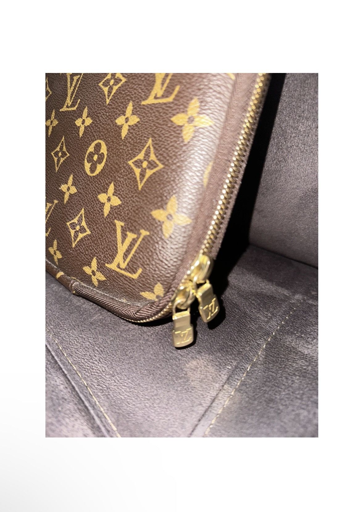 Louis Vuitton Vintage Louis Vuitton Monogram Laptop Zippered Sleeve/Case Size ONE SIZE - 5 Thumbnail