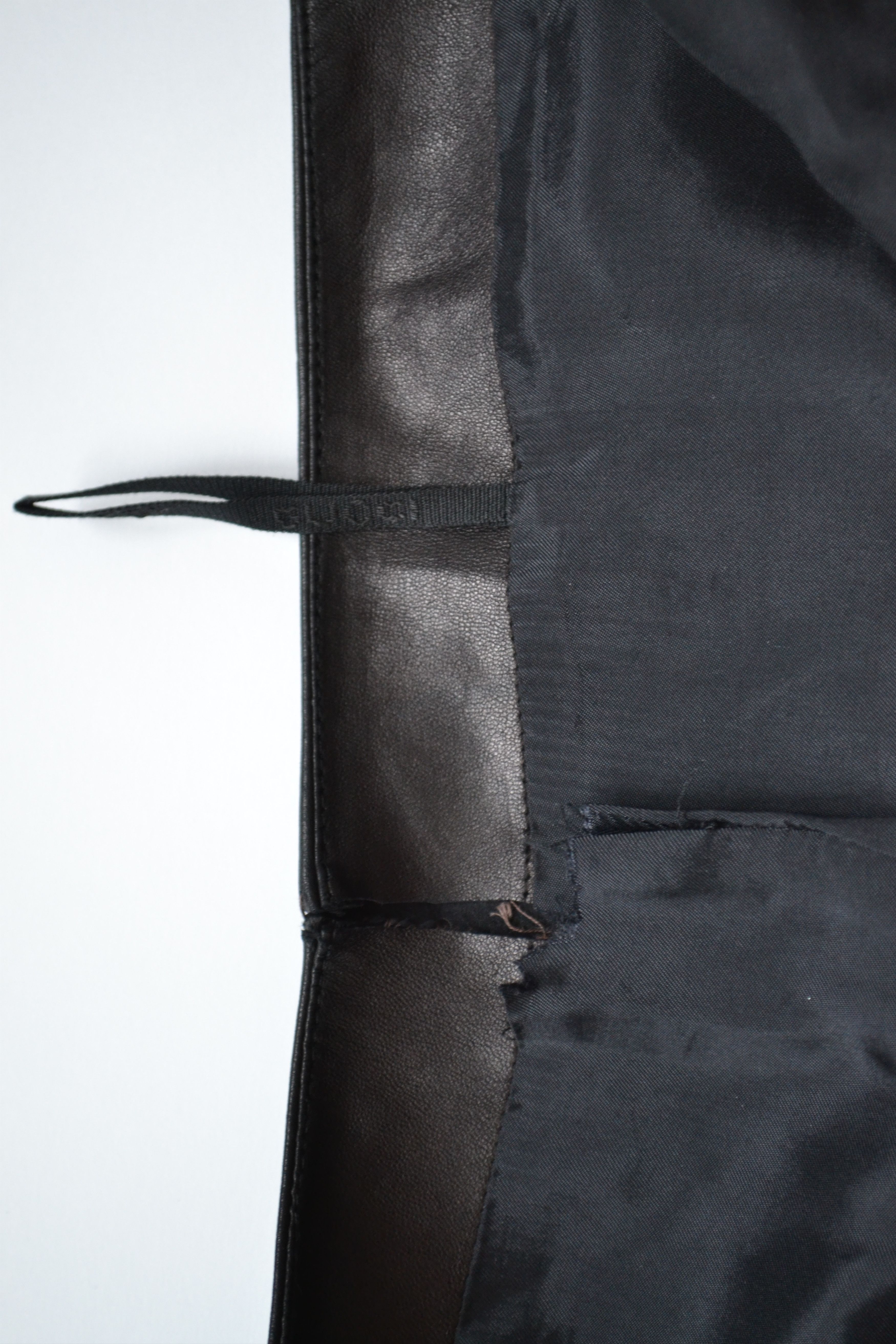 Gucci GUCCI Skirt Leather Mini Vintage 90s Black TOM FORD Size 27" / US 4 / IT 40 - 12 Thumbnail