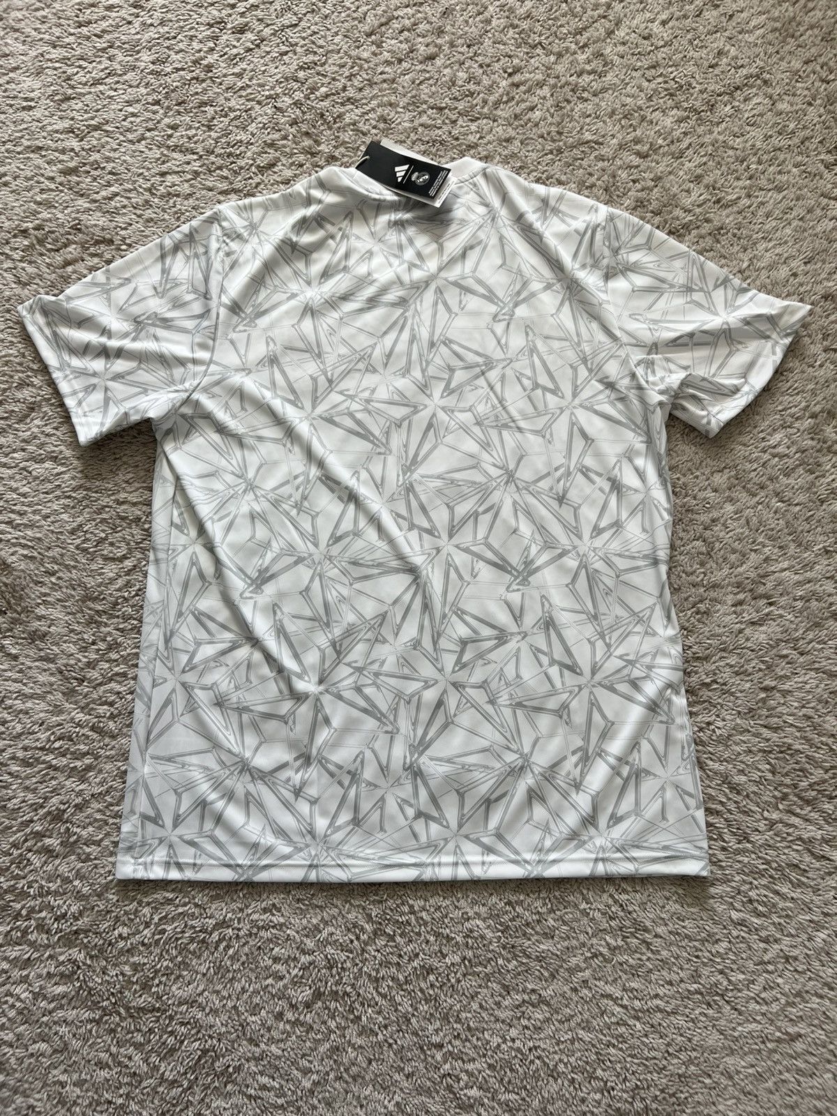 Adidas Adidas Real Madrid 24/25 Pre Match Jersey Size US L / EU 52-54 / 3 - 6 Thumbnail