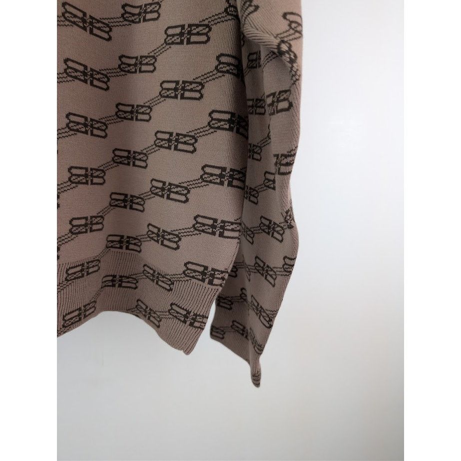 Balenciaga o1rshd1 Monogram Crewneck Sweater in Beige/Brown Size US XL / EU 56 / 4 - 13 Thumbnail