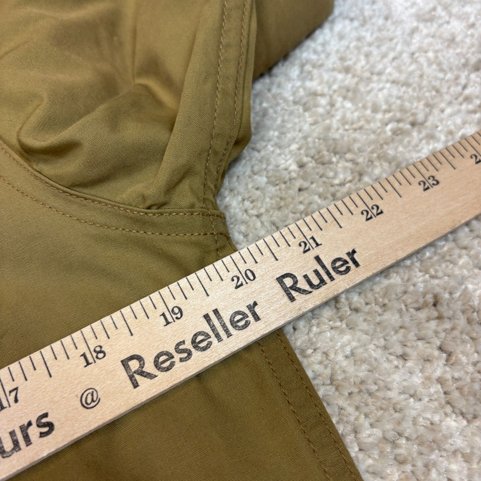 Taylor Stitch Taylor Stitch The Beach Jacket in Olive British Men's 36/XS Size US XS / EU 42 / 0 - 5 Thumbnail