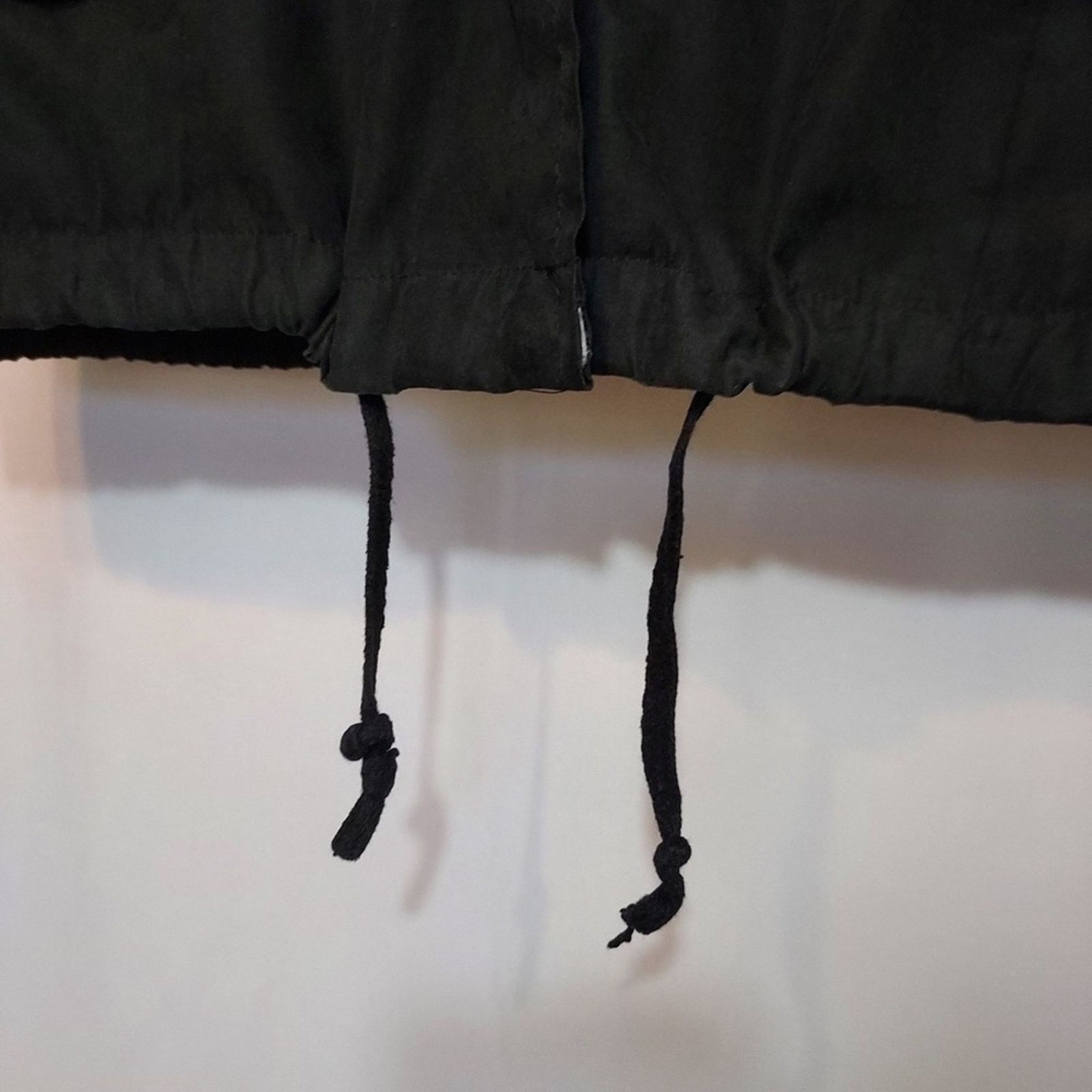 Brandy Melville Brandy Melville Lightweight Windbreaker Black Zip Up Jacket Size S / US 4 / IT 40 - 10 Thumbnail