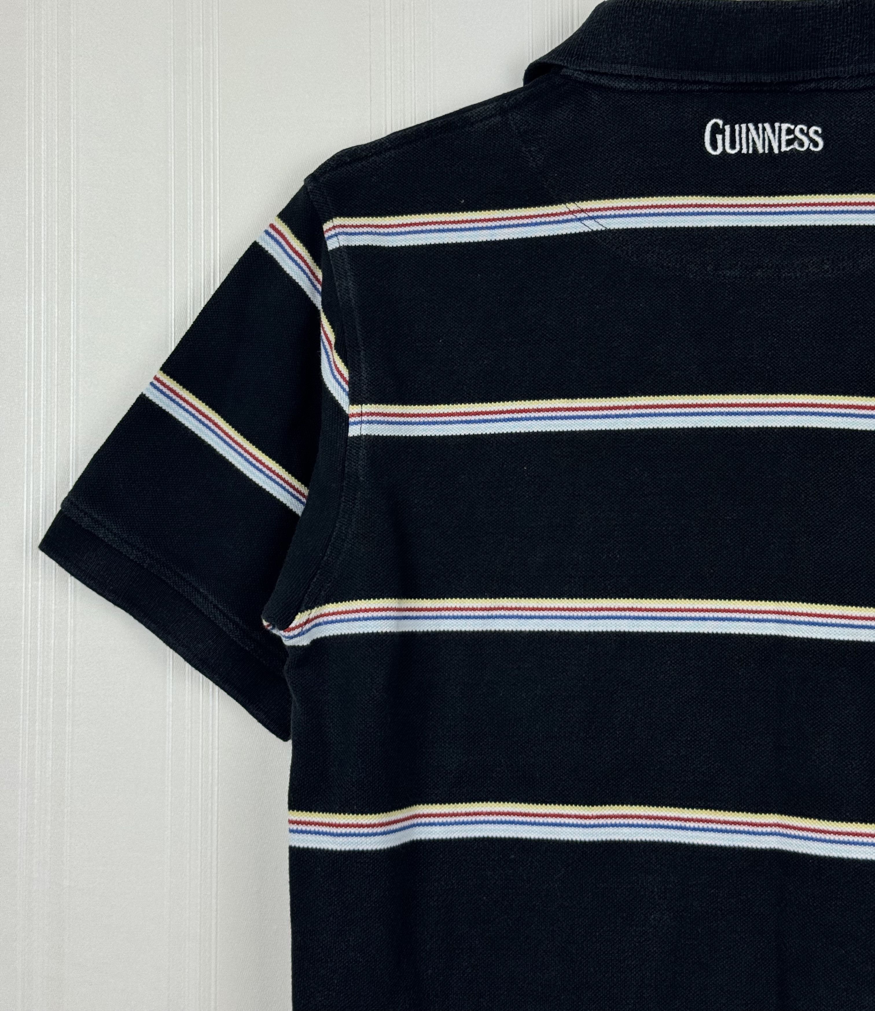 Vintage VINTAGE Guinness Logo Polo Shirt Size S Black Striped Size US S / EU 44-46 / 1 - 14 Thumbnail