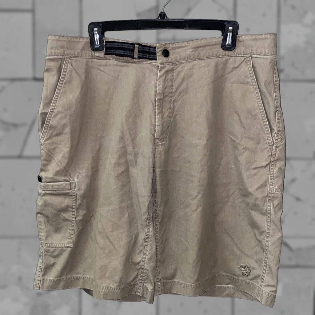 Mountain Hardwear Mountain Hardwear Hiking Shorts Mens Beige Cotton/Nylon Size L Regular Front Flat Front Button Casual Solid Size US 33 - 1 Thumbnail