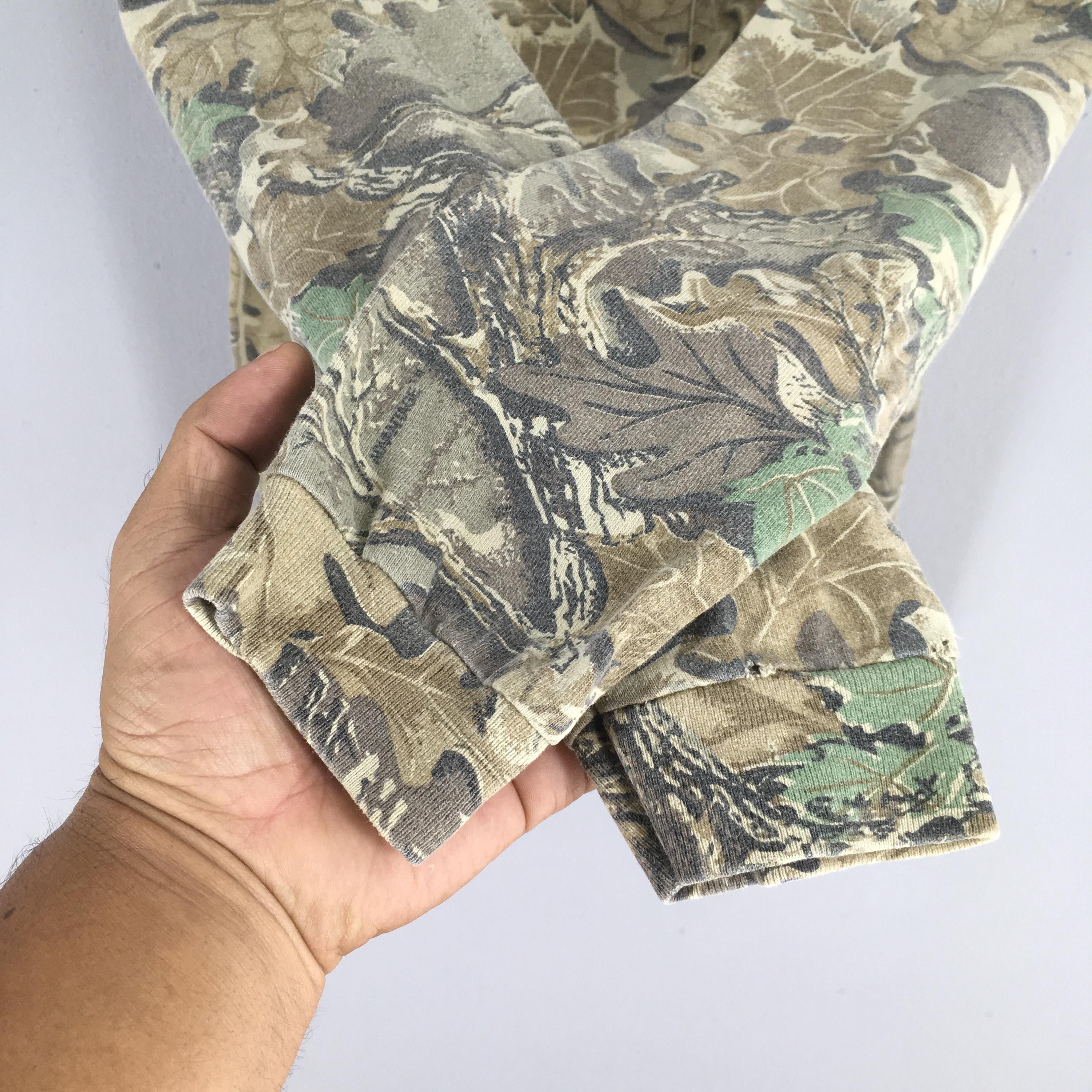 Mossy Oaks × Realtree × Vintage Vintage 90s Real Tree Camo Longsleeve Tshirt Large Size US L / EU 52-54 / 3 - 4 Thumbnail