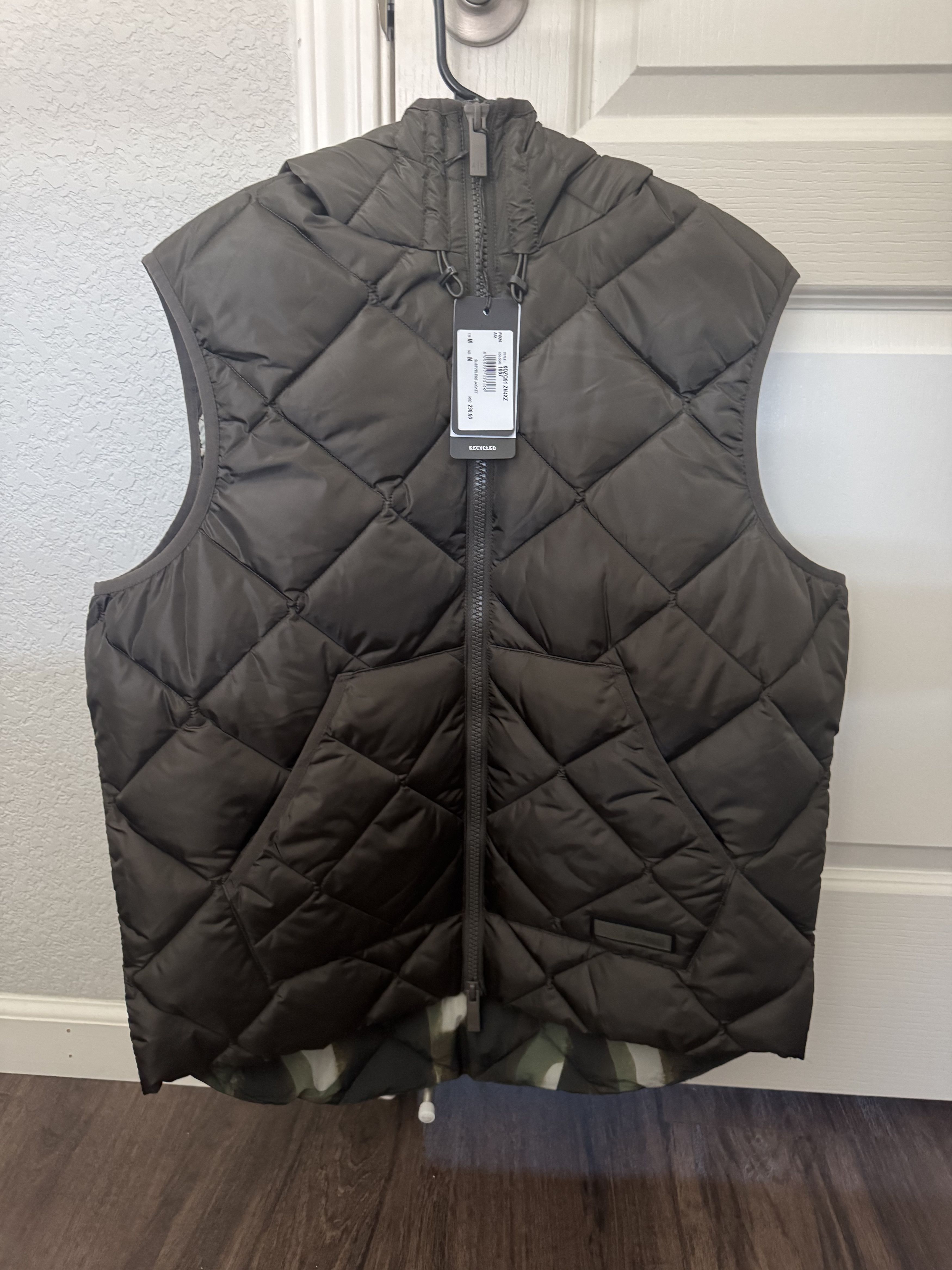 Armani Exchange Armani Exchange Quilted Puffer Vest – Size M Size US M / EU 48-50 / 2 - 2 Thumbnail