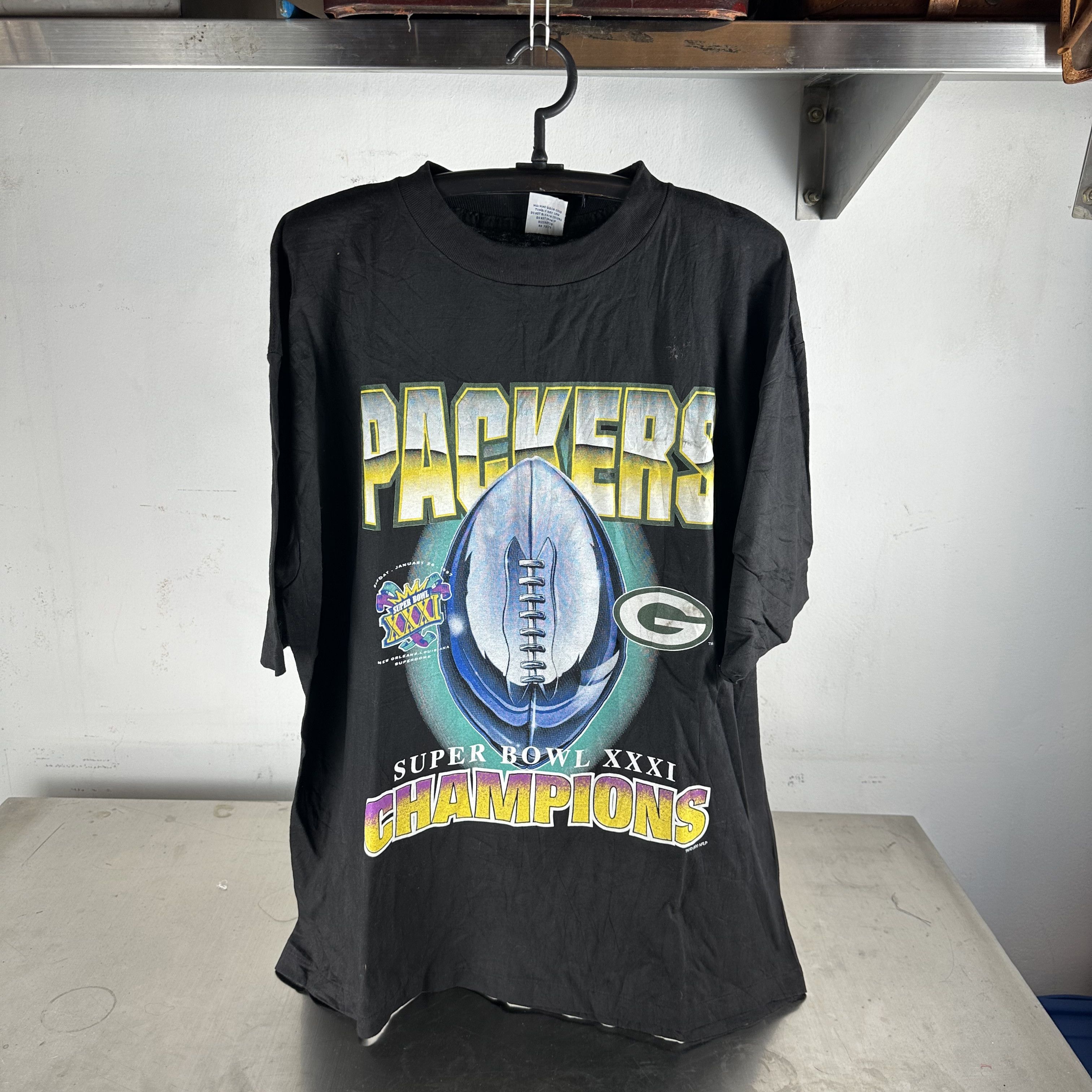 Vintage 1996 Green Bay Packers NFL Super Bowl Champions T-Shirt Size US XXL / EU 58 / 5 - 1 Thumbnail