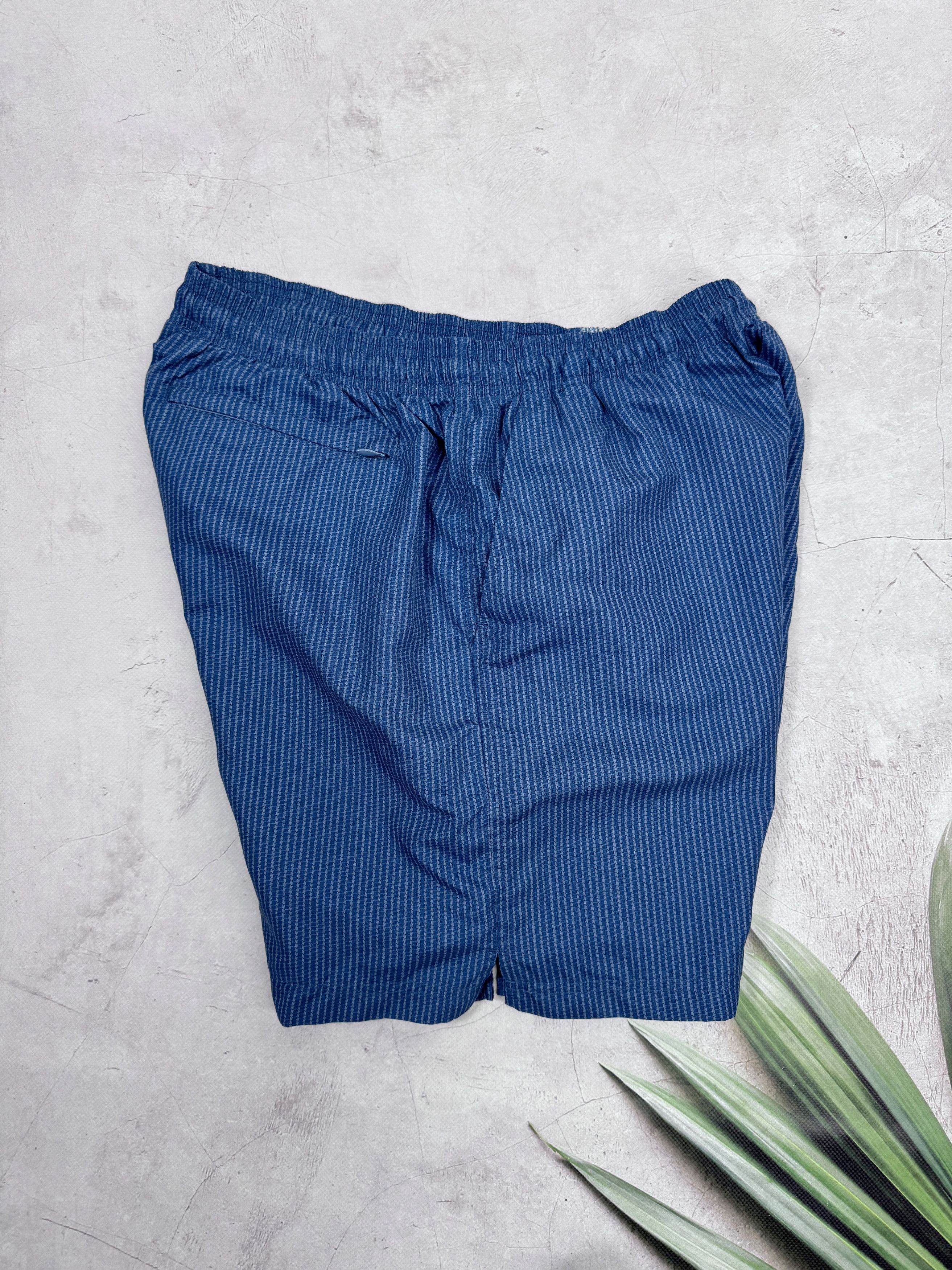 Nike × Vintage Vintage Nike Challenge Court Tennis Shorts Blue Stripe Size US 36 / EU 52 - 10 Thumbnail