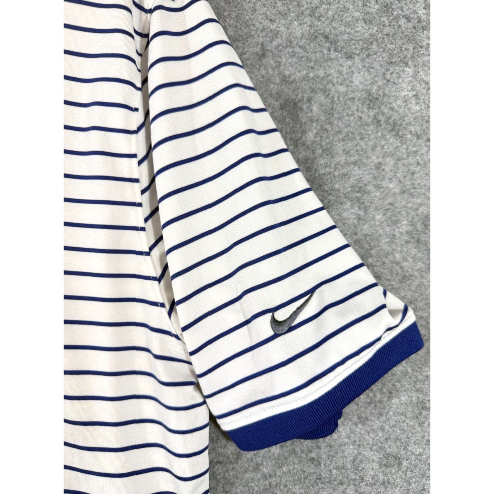Nike Nike Golf Polo Shirt Mens M White Blue Striped Standard Fit Stretch Performance Short Sleeve Size US M / EU 48-50 / 2 - 5 Thumbnail