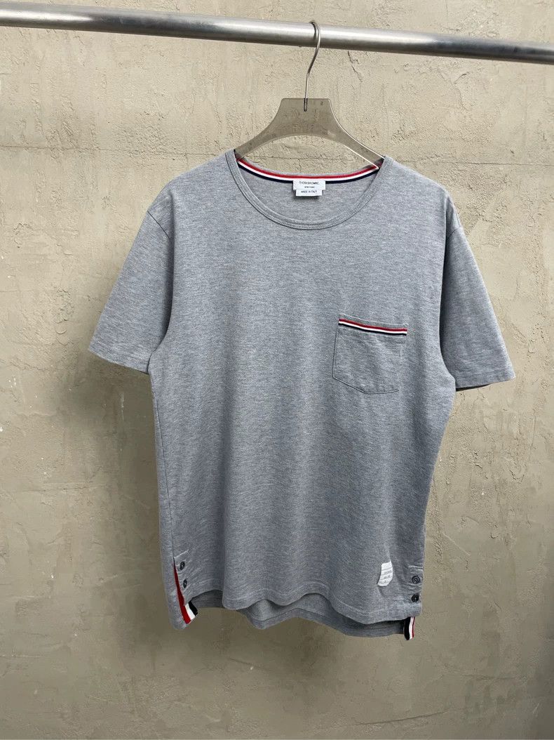 Thom Browne Thom browne Gray pocket striped short-sleeved T-shirt 2504- Size US M / EU 48-50 / 2 - 1 Thumbnail
