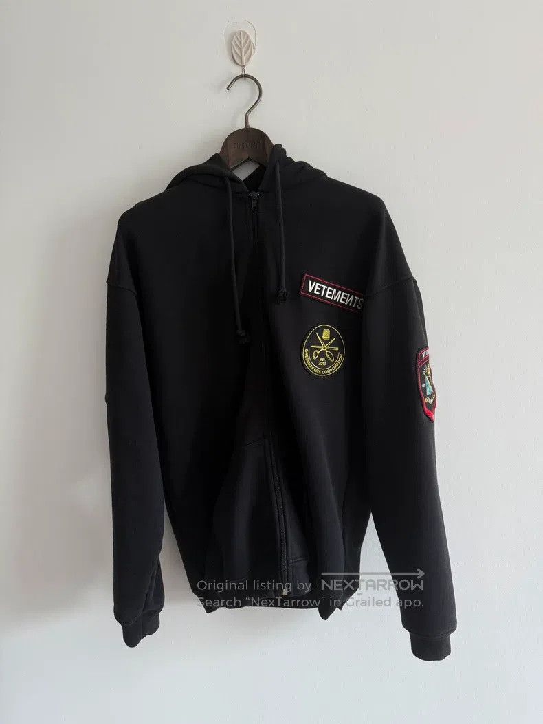 Vetements Vetements Zipper Hoodie Size US S / EU 44-46 / 1 - 1 Thumbnail