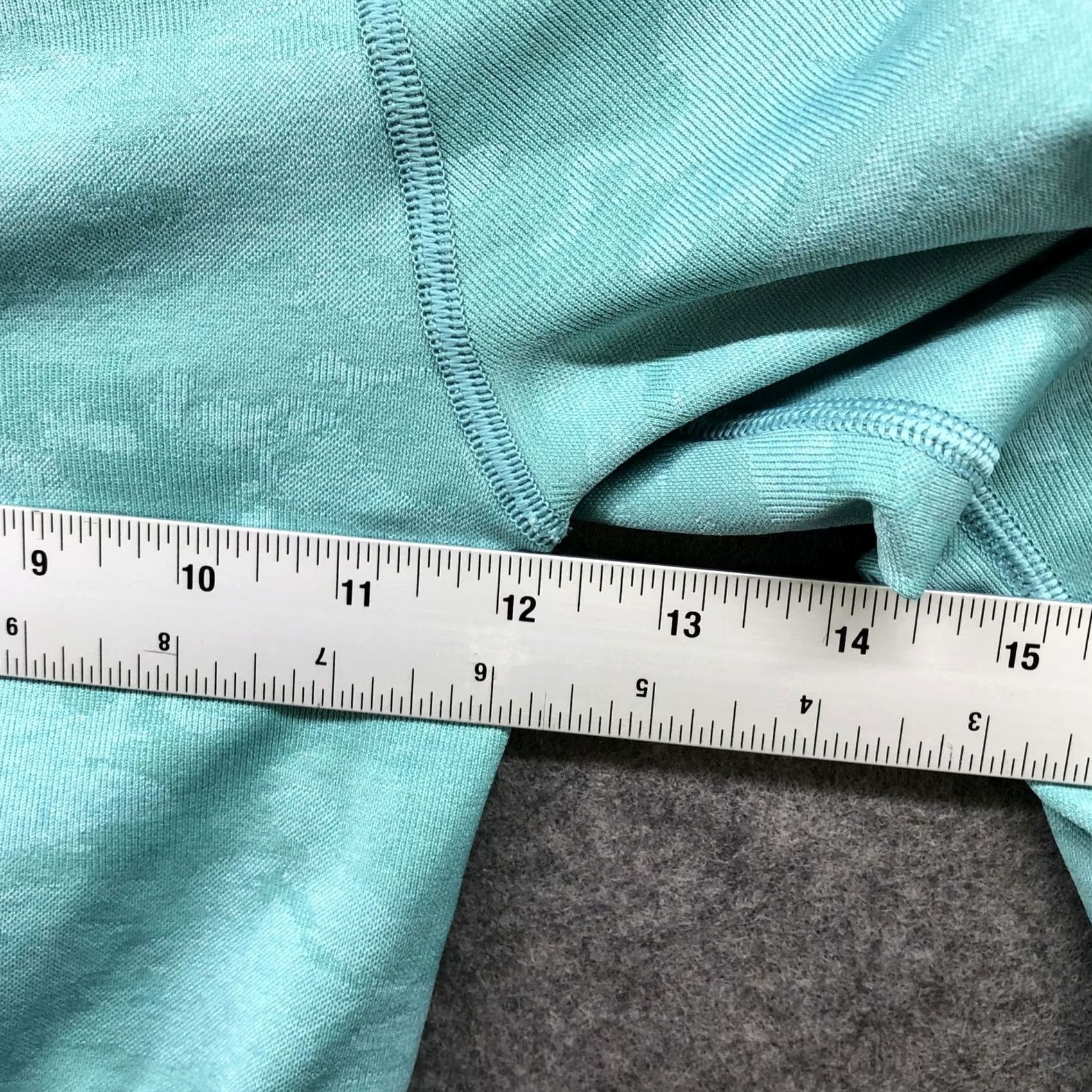 Gymshark Gymshark Womens S Blue Long Sleeve Active Shirt Thumbholes Cut Out Back Size S / US 4 / IT 40 - 6 Thumbnail