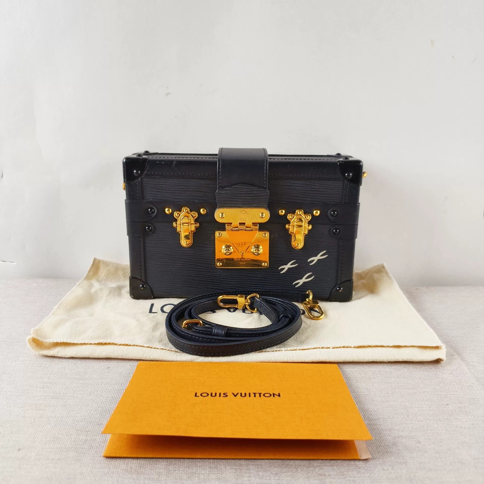 Louis Vuitton Pre-loved Bag Very good condition Size ONE SIZE - 1 Thumbnail