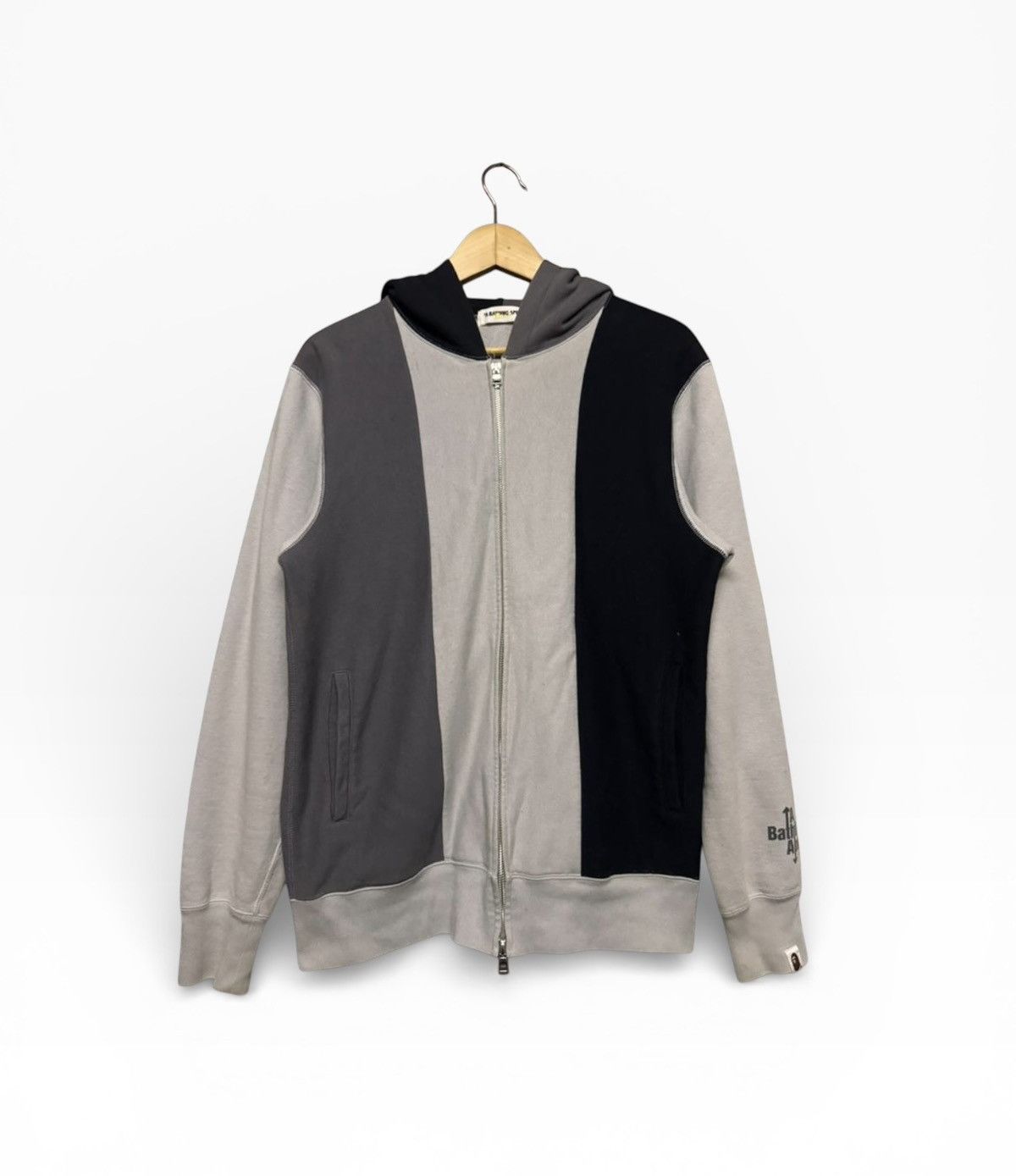 Bape A Bathing Ape Nigo Era Hoodies Zipper Made In Japan Size L Size US L / EU 52-54 / 3 - 1 Thumbnail