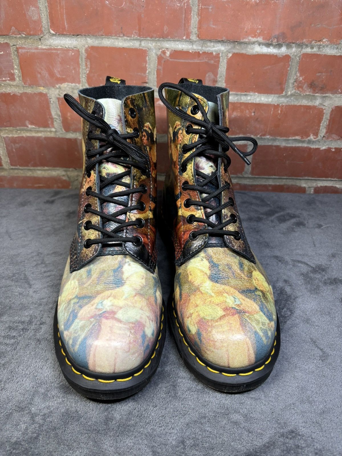 Dr. Martens Doc Martens Pascal Museum Collection Boots US M9, W10 Size US 9 / EU 42 - 2 Thumbnail