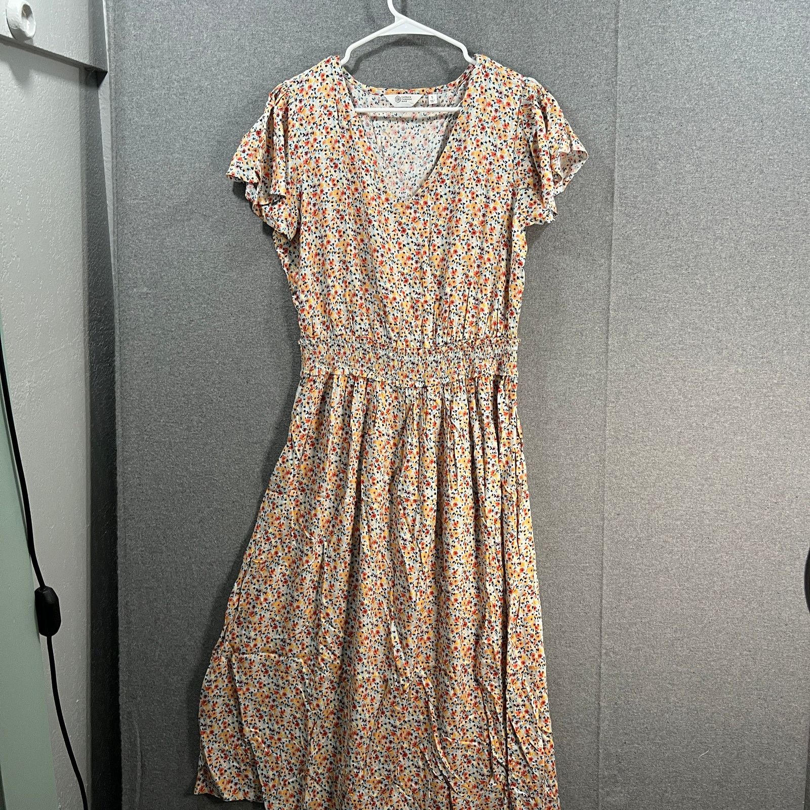 Other Candace Cameron Bure Smocked V-Neck Midi Dress Size S / US 4 / IT 40 - 1 Thumbnail