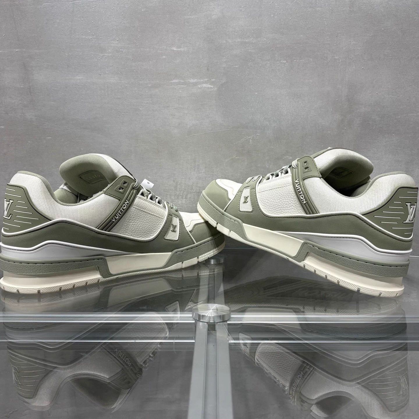Louis Vuitton LV Trainer Matcha Green BNIB UK10 44 Size US 11 / EU 44 - 5 Thumbnail