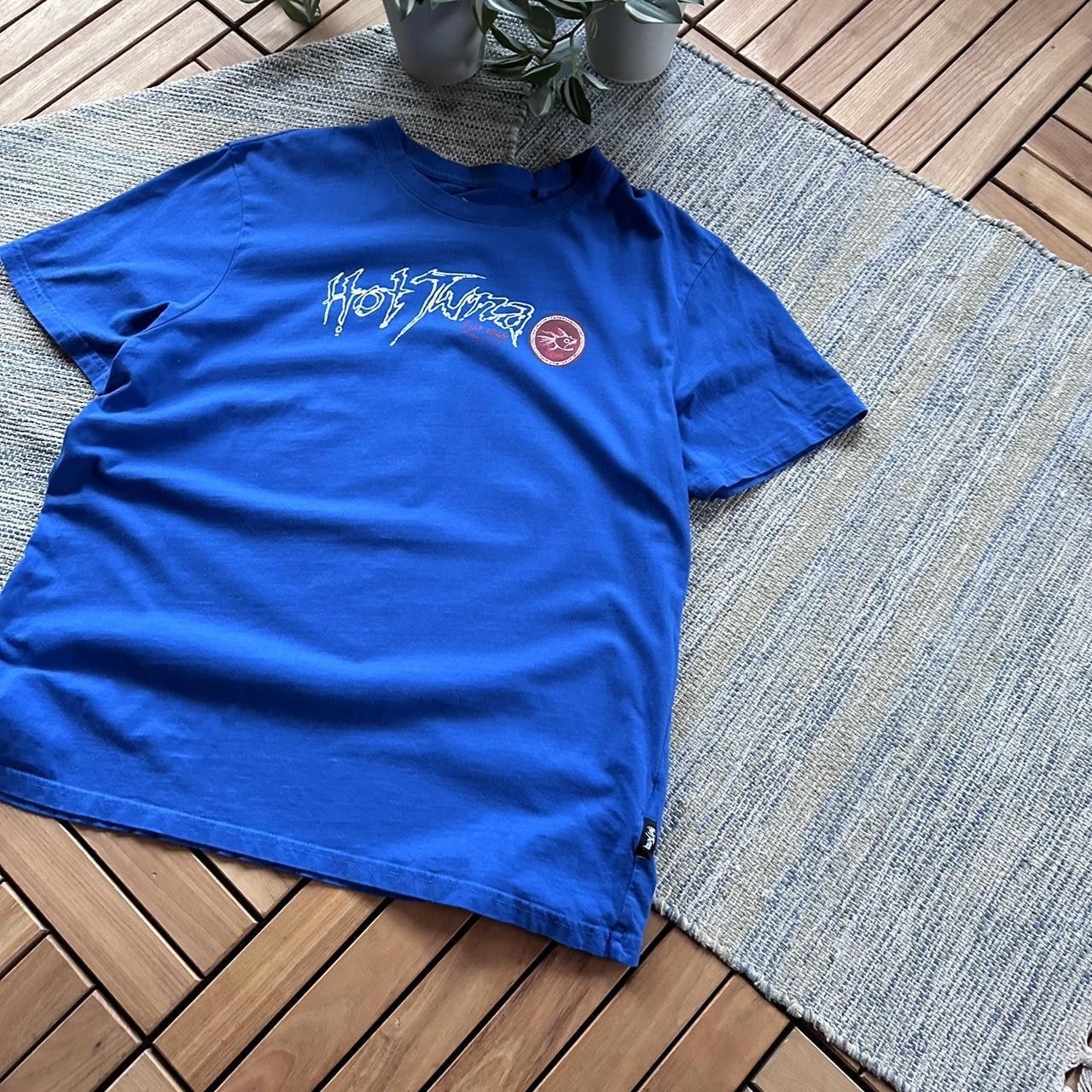 Designer Vintage Y2K Hot Tuna Fish Surfcore Tee T-shirt Size US M / EU 48-50 / 2 - 2 Thumbnail