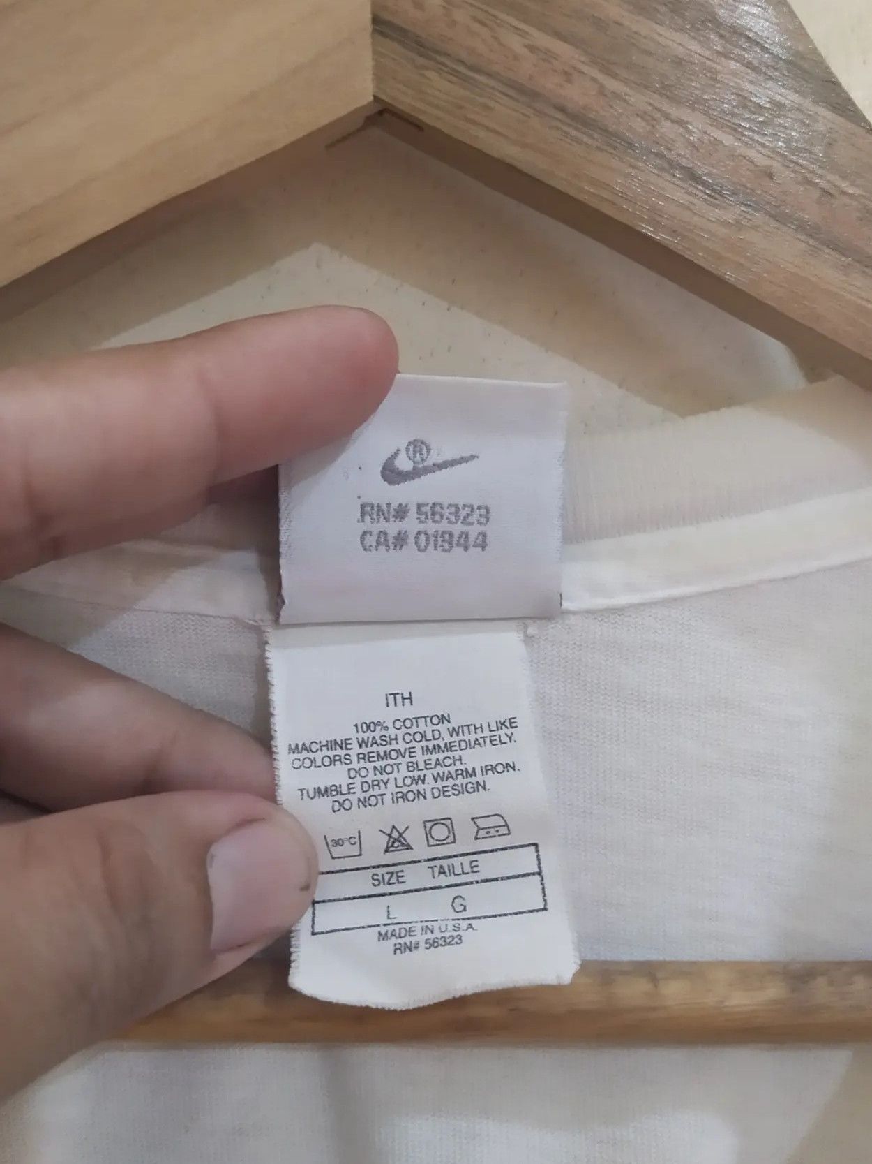 Nike RARE Vintage 90s Nike Air Max Big Swoosh Made in USA Size US L / EU 52-54 / 3 - 7 Thumbnail