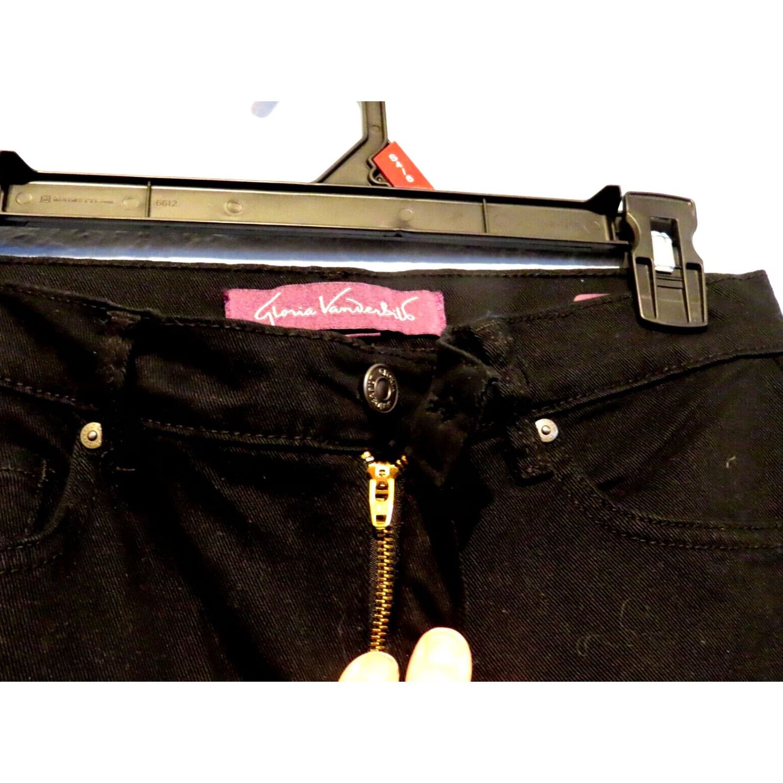 Gloria Vanderbilt Gloria Vanderbilt Amanda Jeans Women's Black Straight Denim Pants Regular Fit 26x25 5-Pocket Shaping Stretch Logo Pocket Details Size 28" / US 6 / IT 42 - 4 Thumbnail