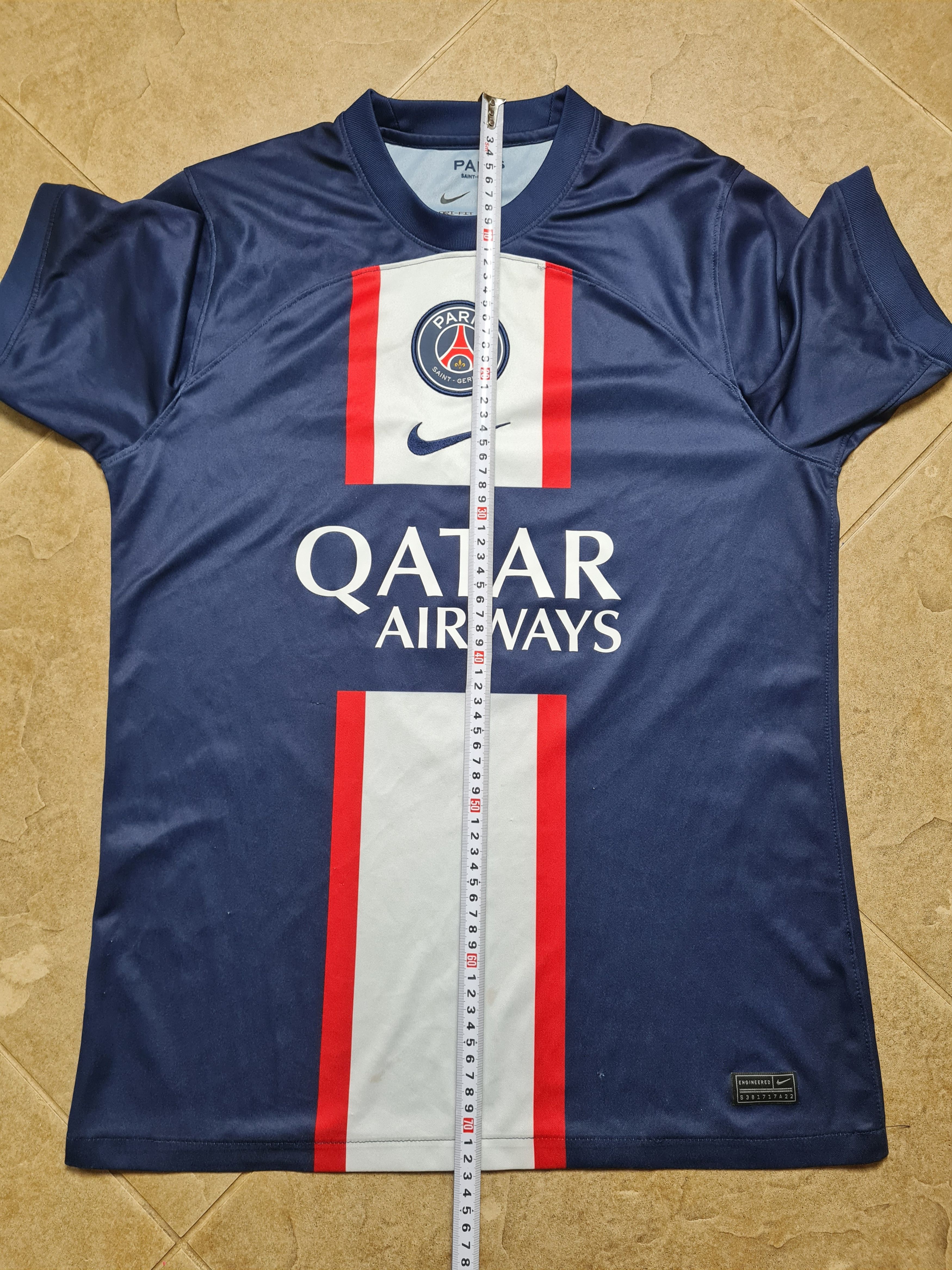 Nike PSG Ramos #4 Home Soccer Shirt Soccer Nike Paris Saint Size US M / EU 48-50 / 2 - 17 Thumbnail