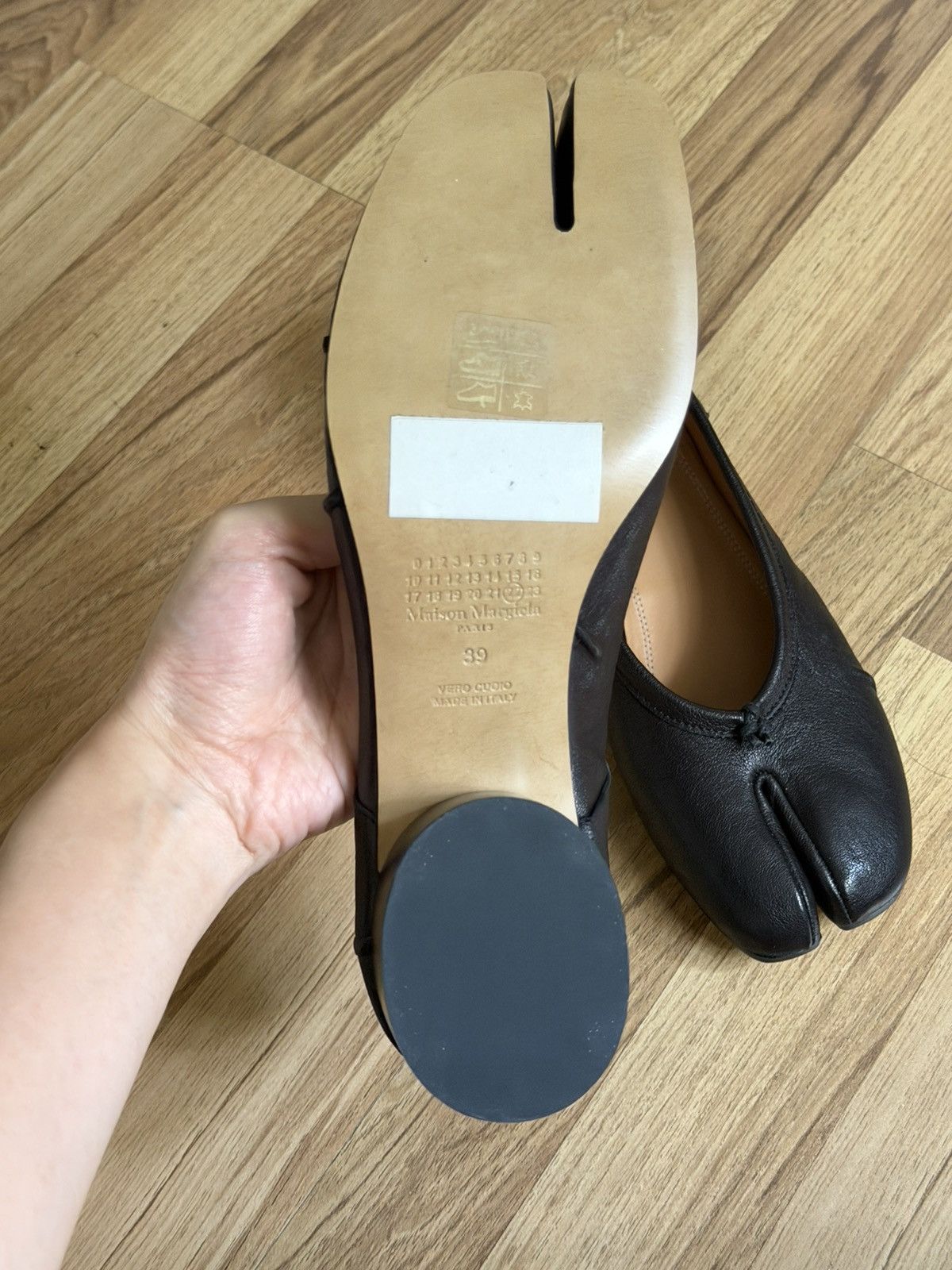 Maison Margiela MAISON MARGIELA TABI BALLERINA PUMPS Size US 9 / IT 39 - 3 Thumbnail