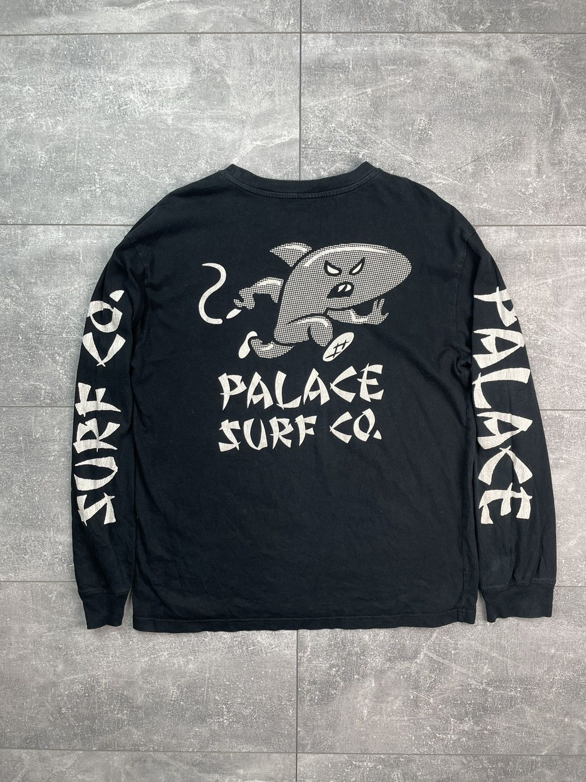 Palace Palace Surf Co Jaws long sleeve Size US M / EU 48-50 / 2 - 2 Thumbnail