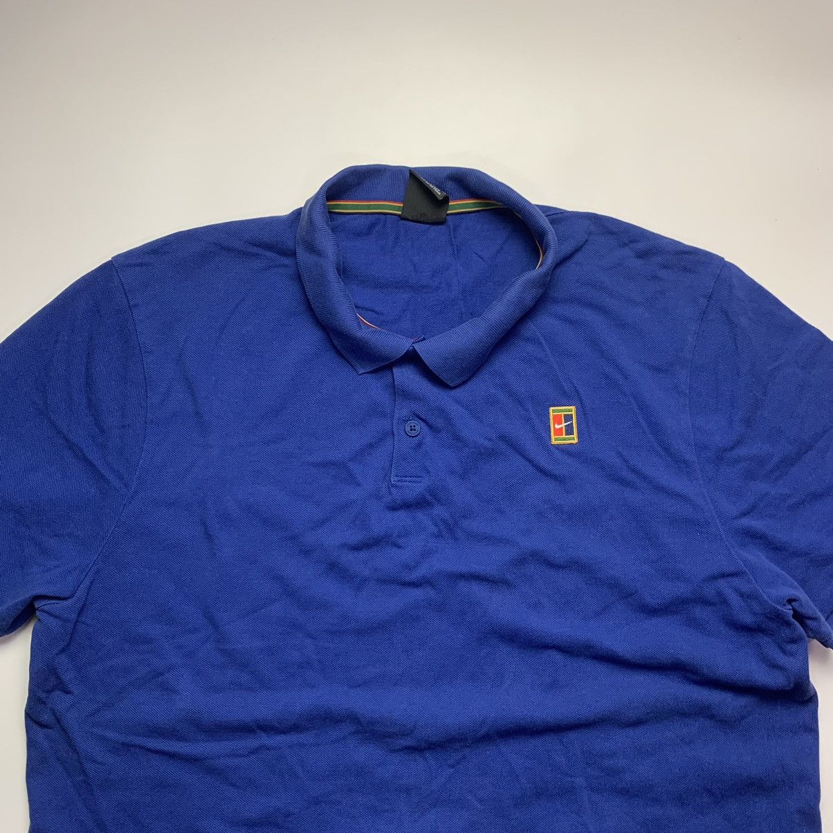 Other NIKE COURT RETRO SWOOSH LOGO POLO T-SHIRT Y2K Size US XL / EU 56 / 4 - 4 Thumbnail