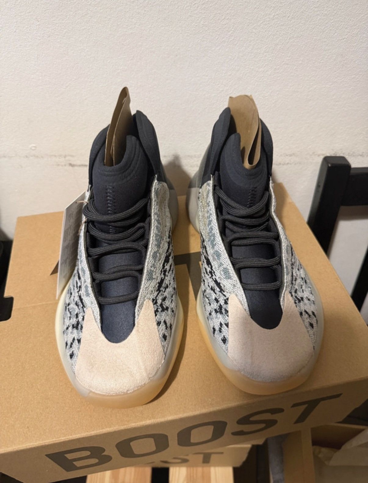 Yeezy adidas Yeezy QNTM Sea Teal Size US 7 / EU 40 - 2 Thumbnail