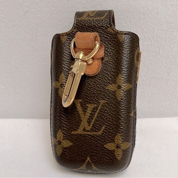 Louis Vuitton Louis Vuitton Monogram Etui Phone Case Size ONE SIZE - 3 Thumbnail
