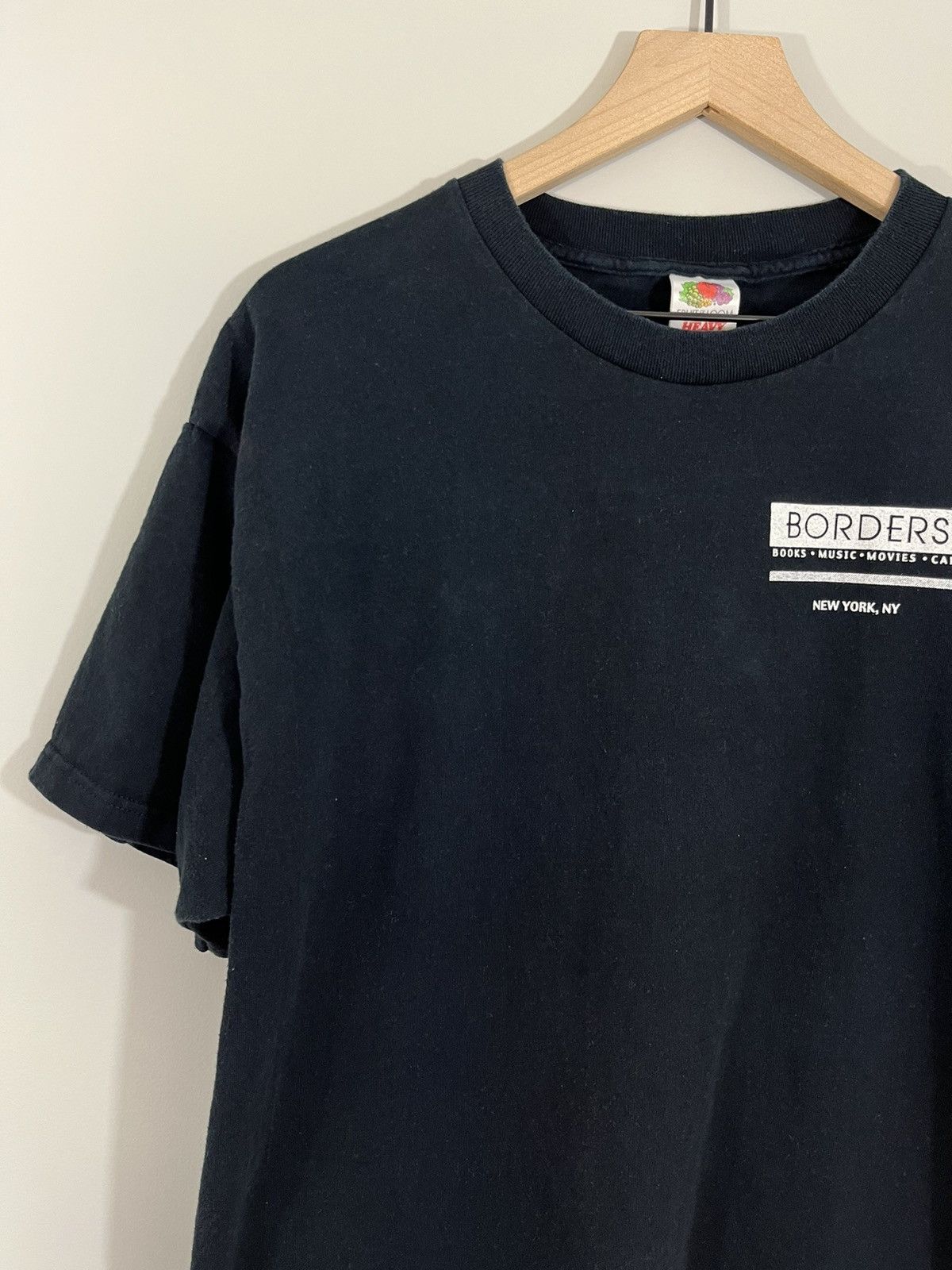 Vintage Borders New York Faded Black NYC Tee Size US L / EU 52-54 / 3 - 5 Thumbnail