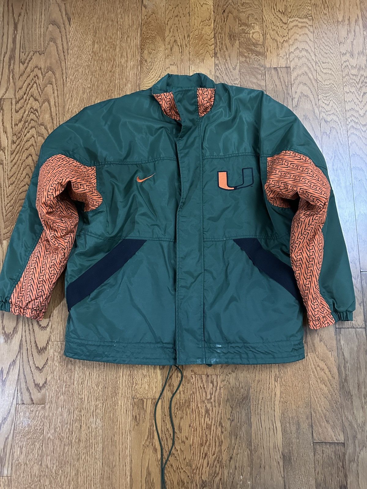 Nike Rare Vintage 90s U Miami Nike Green Coat Jacket Size XL Size US XL / EU 56 / 4 - 1 Thumbnail
