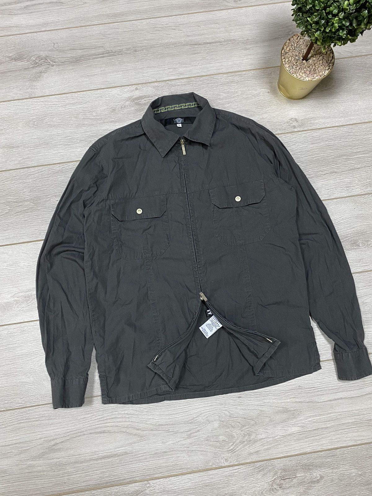 Versace Jeans Couture Versace Italy vintage zip shirt overshot pockets Size US L / EU 52-54 / 3 - 2 Thumbnail