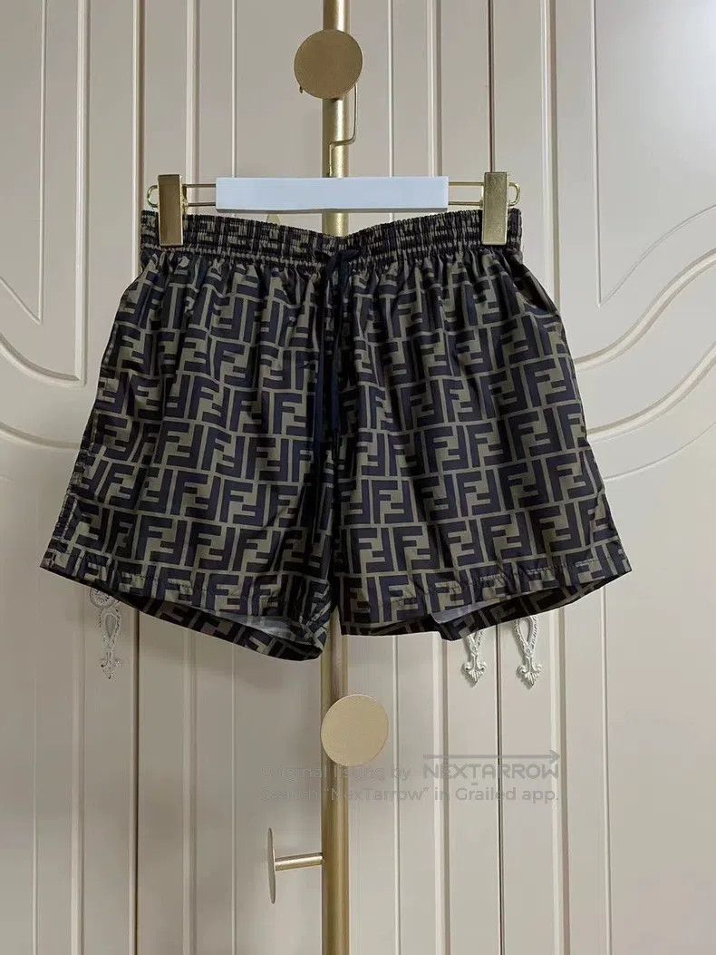Fendi Fendi Shorts Size 28" / US 6 / IT 42 - 1 Thumbnail