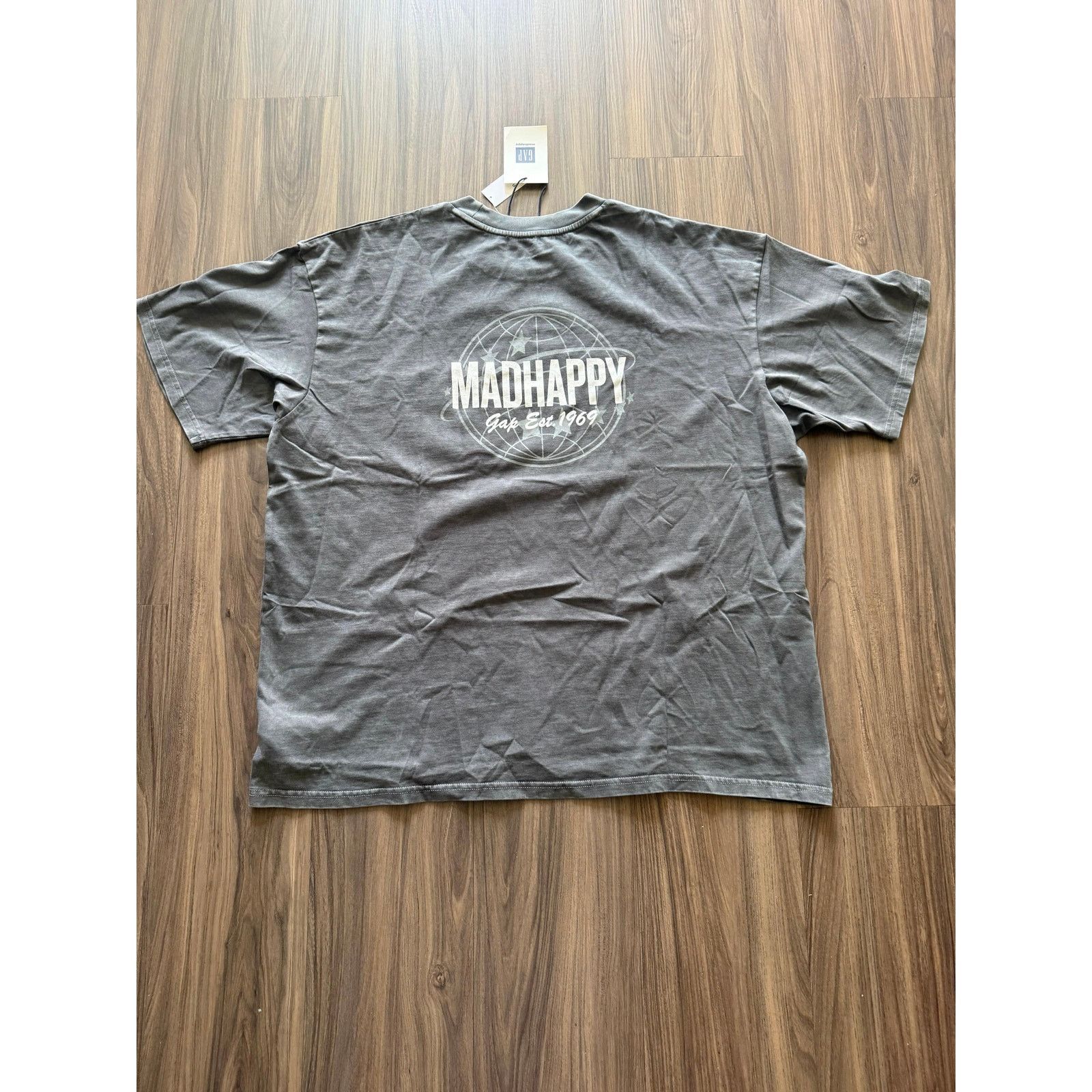 Gap Gap x Madhappy Globe Pocket Tee Olive Gray NWT Size US XL / EU 56 / 4 - 3 Thumbnail