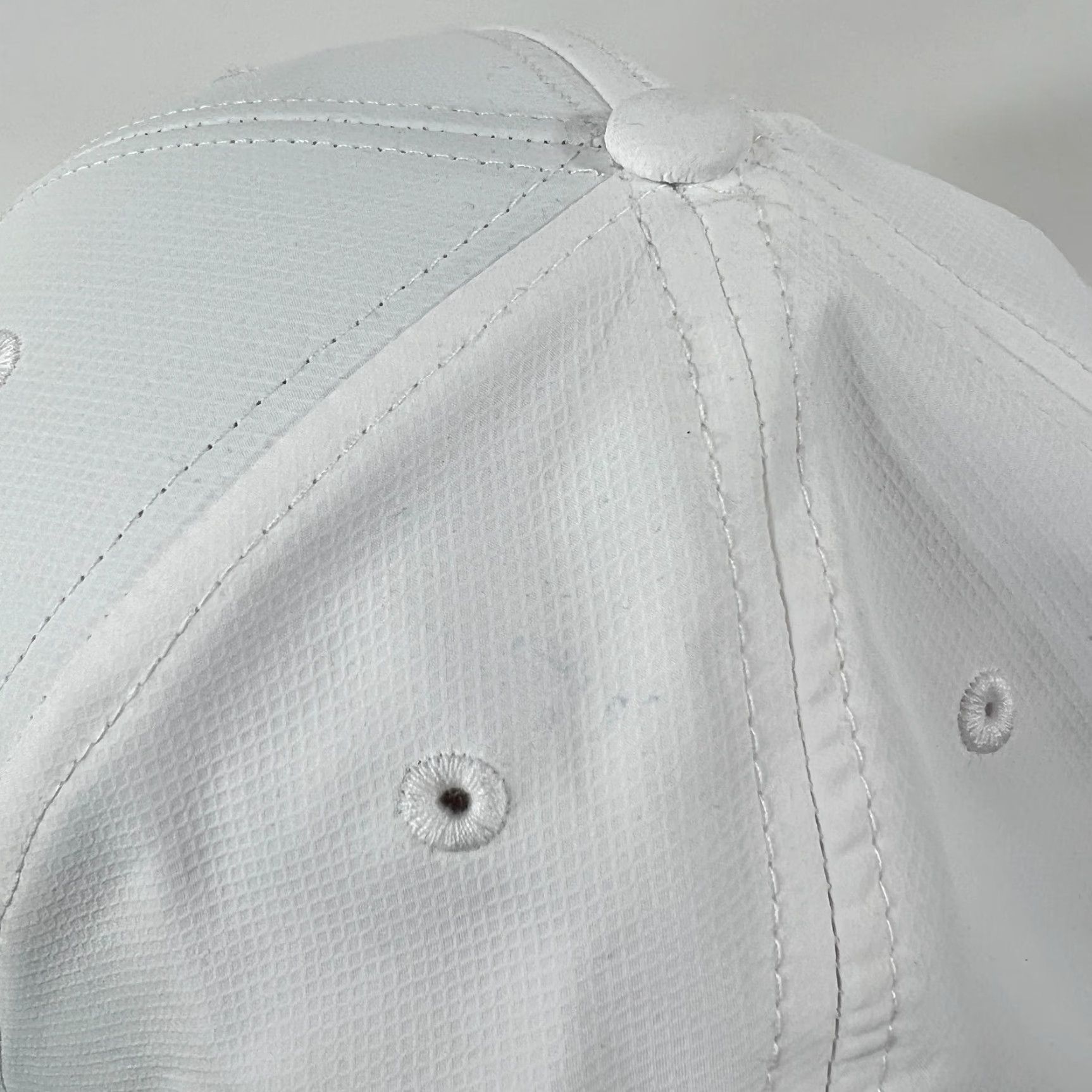 Logo 7 Cleveland Golf Hat Cap Strap Back Mens White Embroidered Logo Golf Performance Size ONE SIZE - 7 Thumbnail