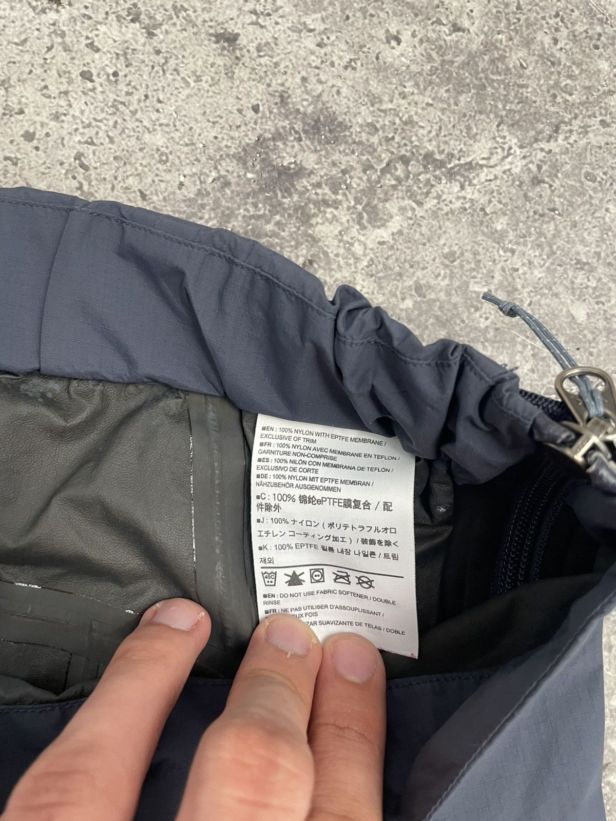 Arc'teryx Vintage Arcteryx Ski Pants Gore Tex Size US 32 / EU 48 - 15 Thumbnail