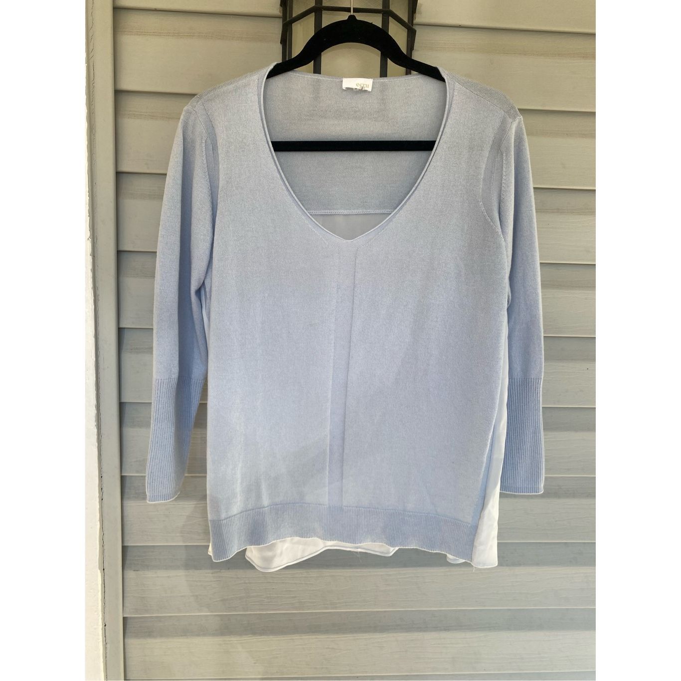 Ecru Baby Blue White Silk Cashmere Blend Sweater V-Neck Blou