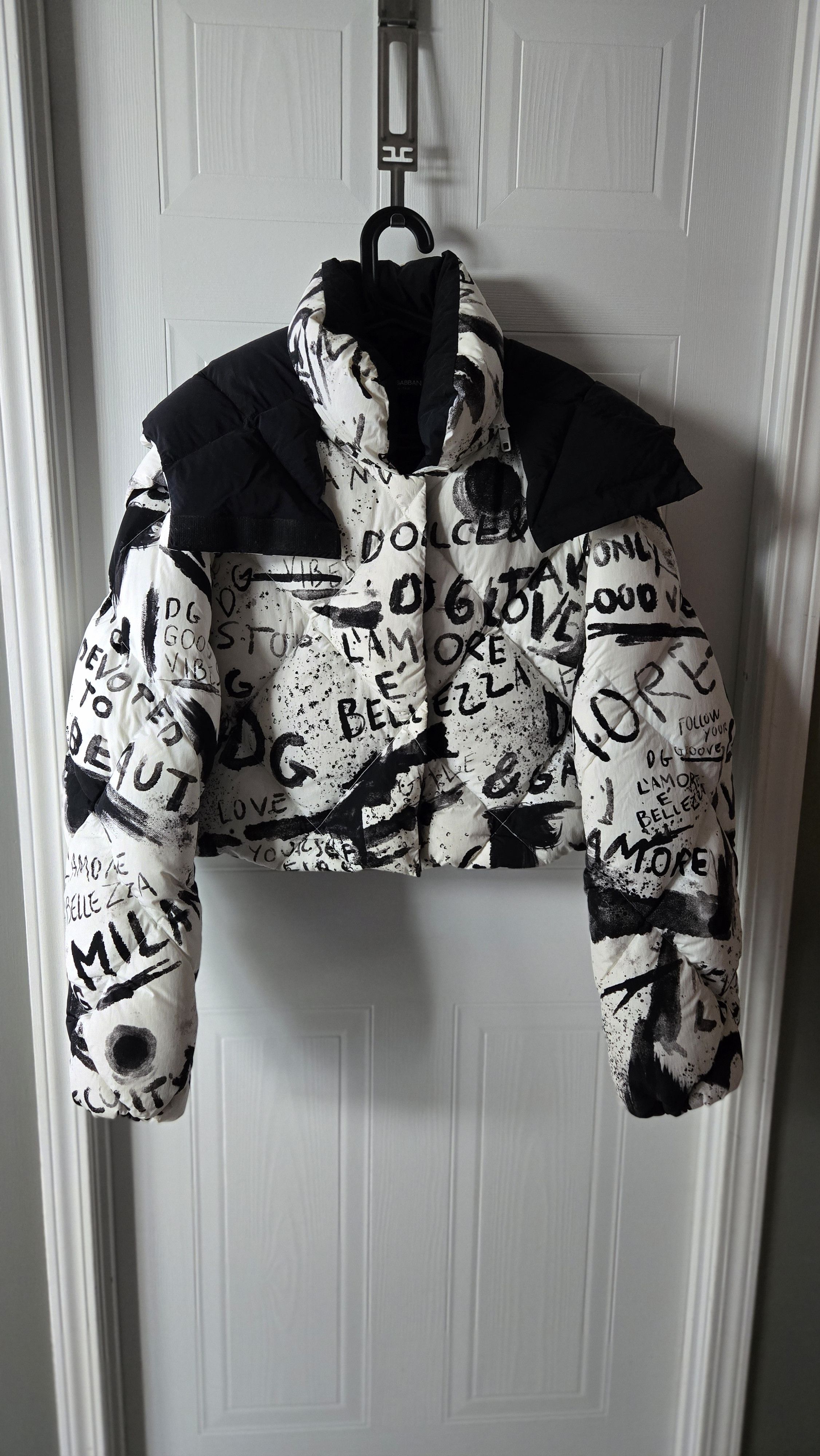 Dolce & Gabbana Dolce & Gabana Grafitti Print Down Jacket Size M / US 6-8 / IT 42-44 - 2 Thumbnail
