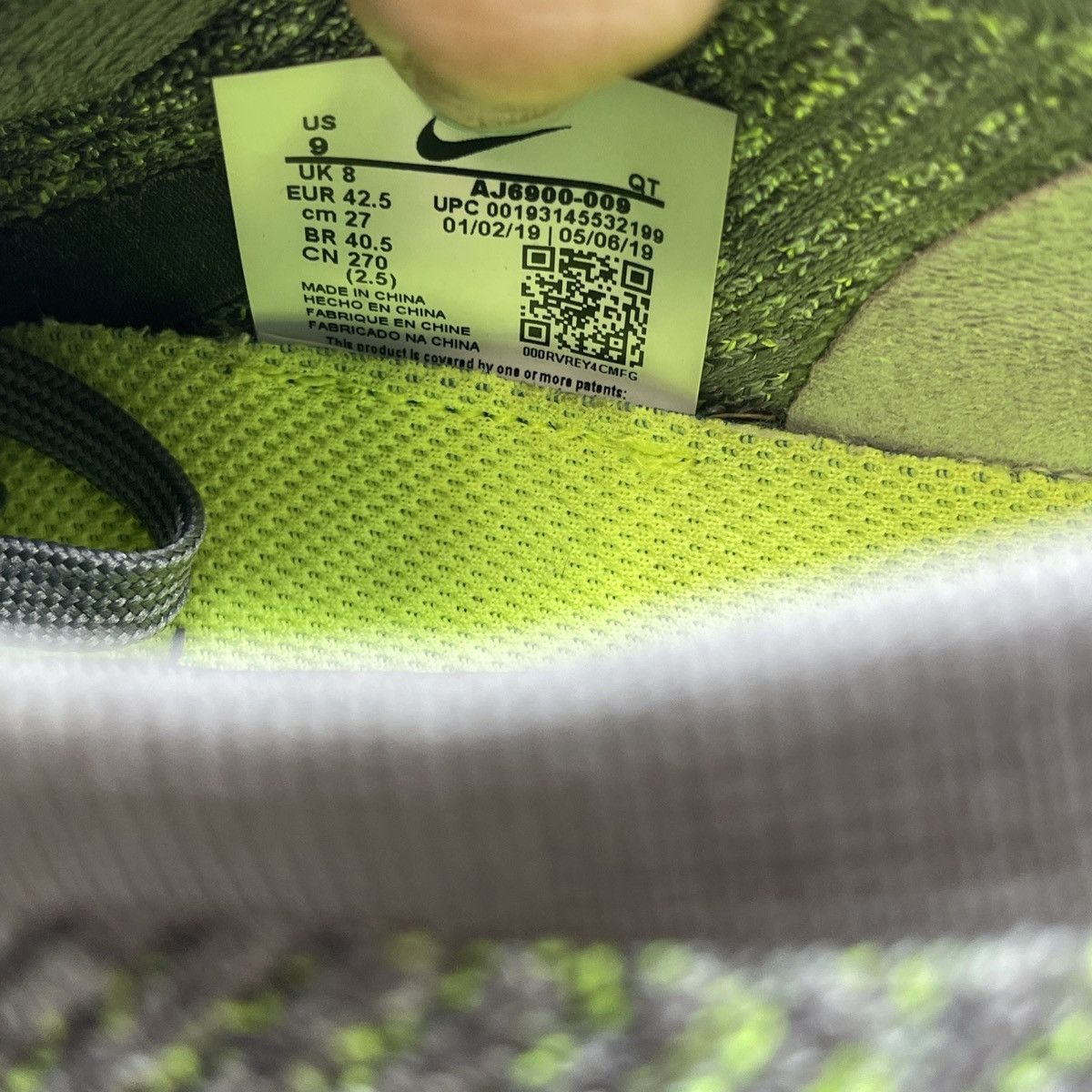 Nike Air vapormax flyknit grey volt Size US 9 / EU 42 - 8 Thumbnail