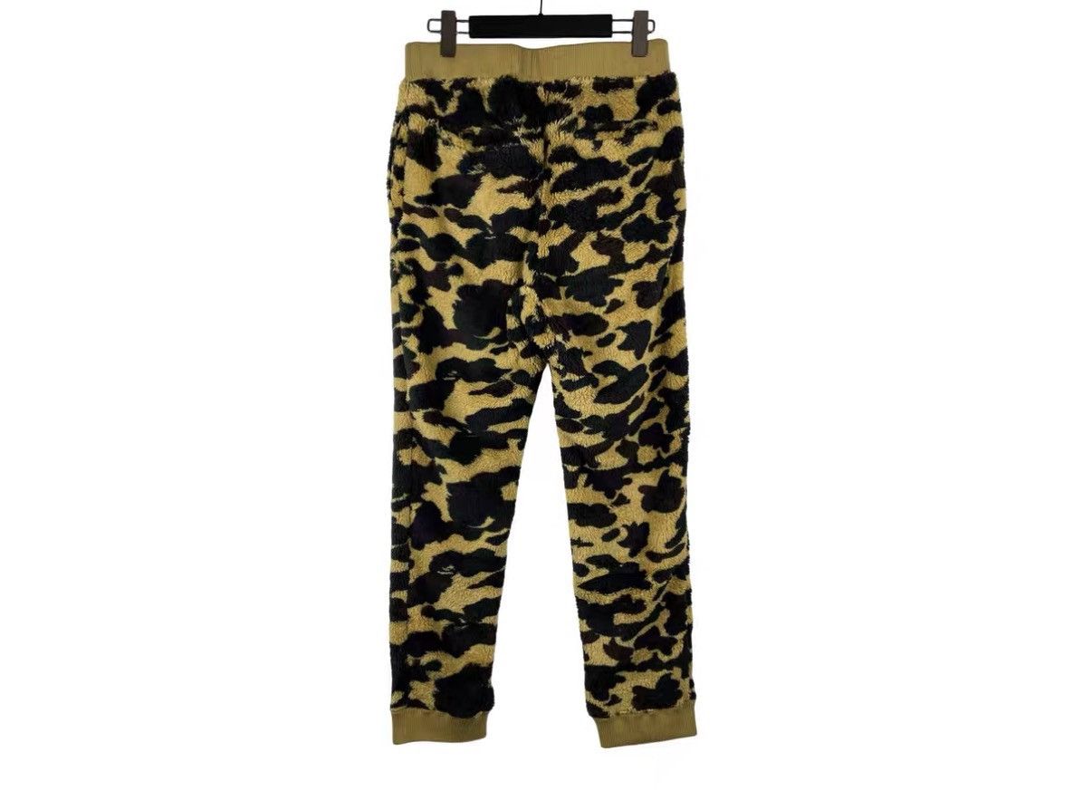Bape Bape Yellow Camo Fleece Sweatpants J31 Size US 32 / EU 48 - 2 Thumbnail