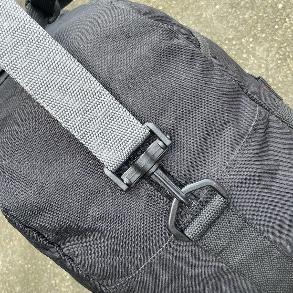 Japanese Brand × Oakley Oakley Black Travel Bag Size ONE SIZE - 11 Thumbnail