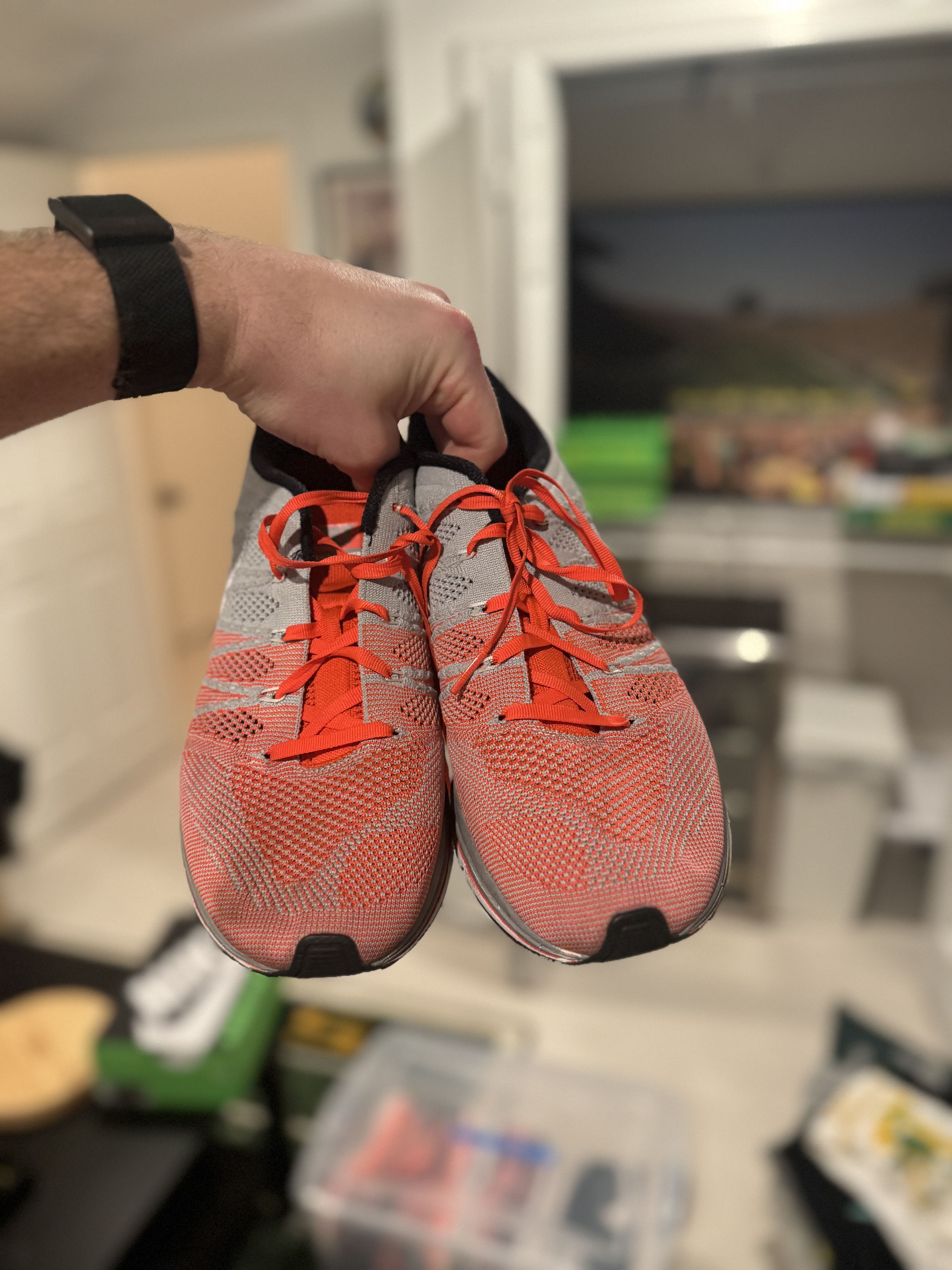 Nike Nike Flyknit Trainer+ 'Bright Crimson' size 11 Size US 11 / EU 44 - 3 Thumbnail