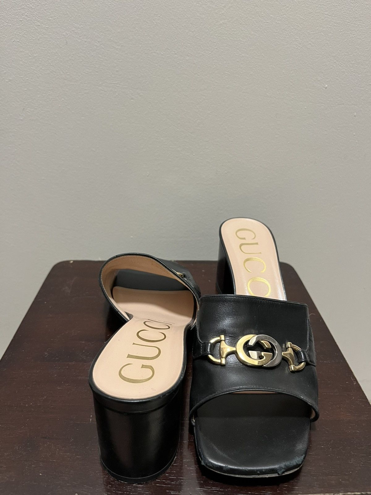 Gucci Gucci Black 624305 Zumi Interlocking G Leather Slide Sandals Size US 9 / IT 39 - 2 Thumbnail