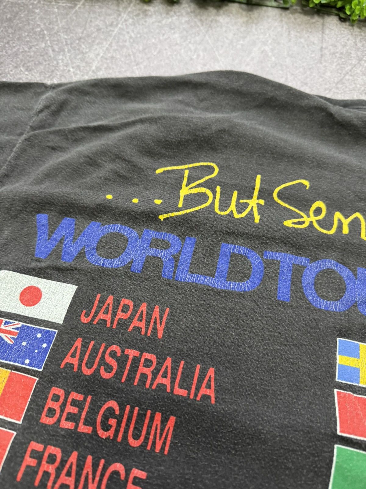 Band Tees Vintage 1990 Phil Collins genesis drummer band t shirt rock Size US L / EU 52-54 / 3 - 16 Thumbnail