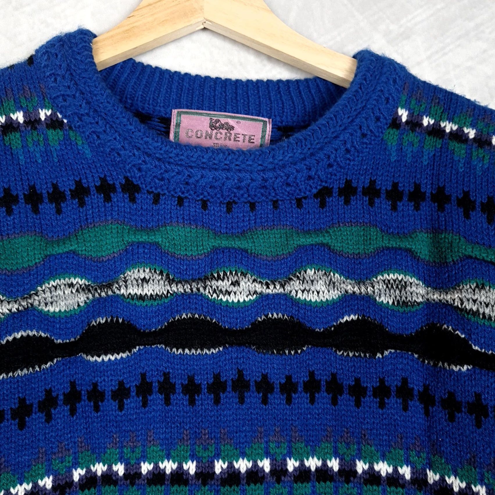 Vintage VINTAGE Concrete Sweater Mens Large Blue 3D Knit Geometric Chunky Crewneck 90s Retro Streetwear Size US L / EU 52-54 / 3 - 3 Thumbnail