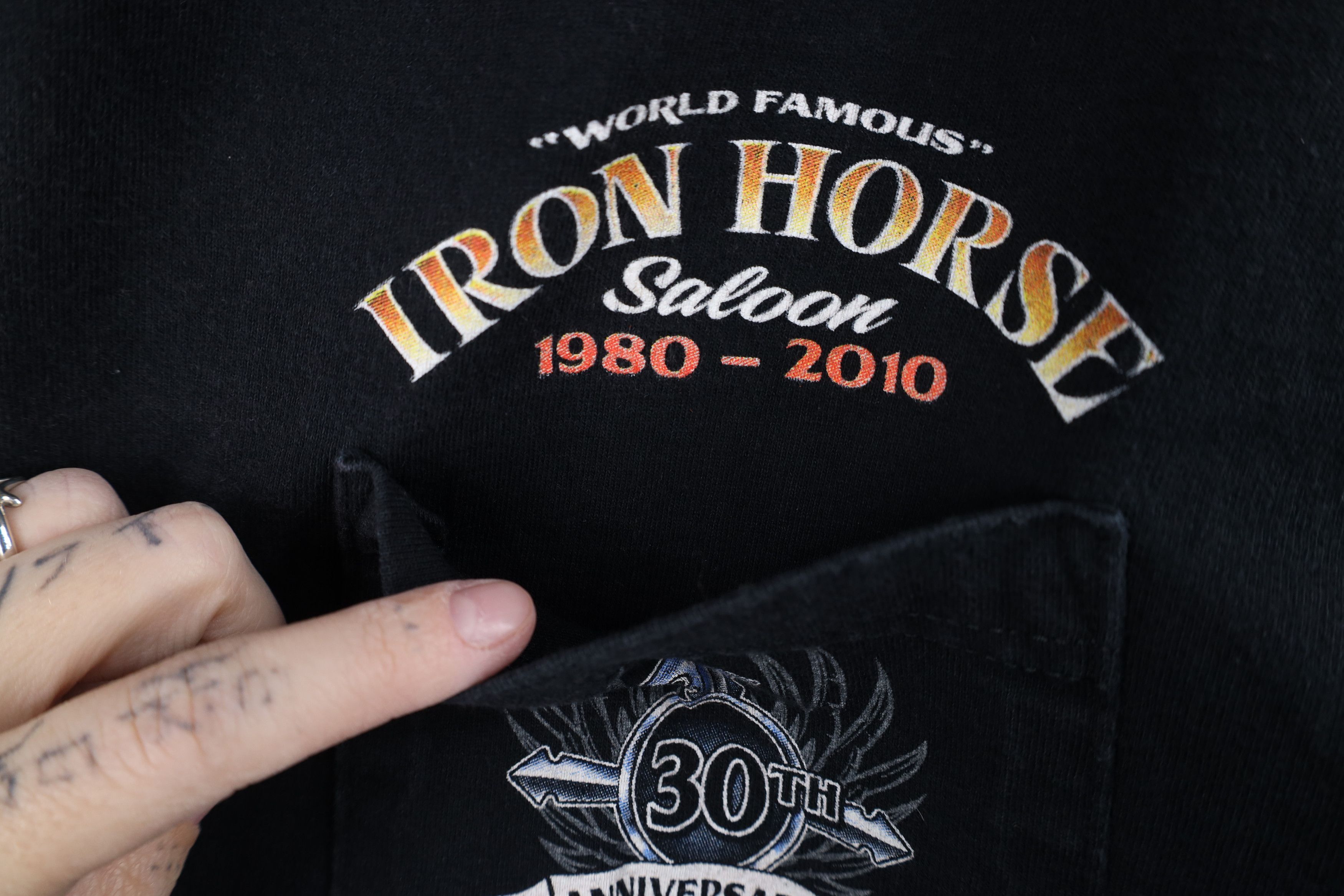 Vintage Vintage Y2K Iron Horse Saloon Tribal Sword T-Shirt Black Size US L / EU 52-54 / 3 - 6 Thumbnail