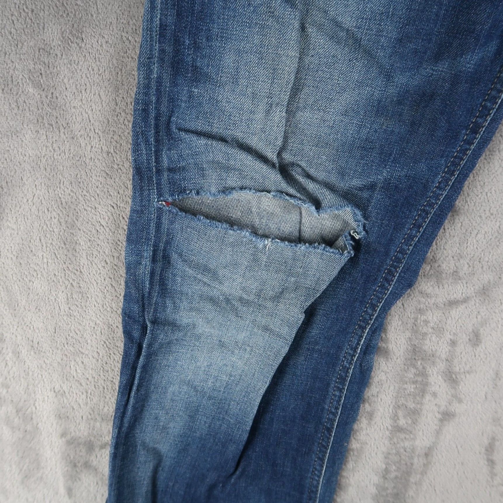 Diesel VINTAGE Diesel Waykee Jeans Mens 29x32 Regular Straight Fit Button Fly Denim Blue 5-Pocket Design Mens Jeans Size US 29 - 3 Thumbnail