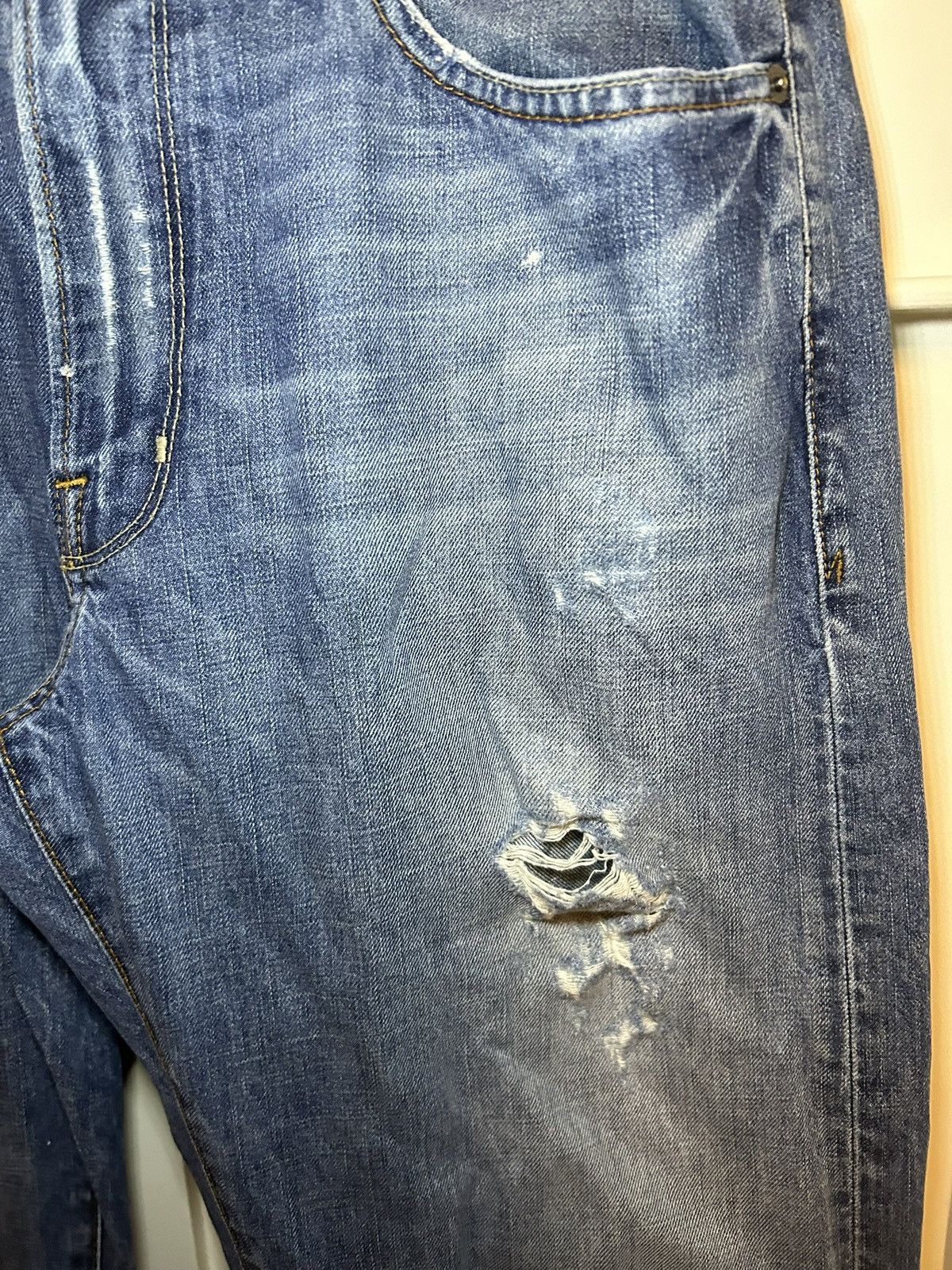 Guess Vintage Guess Jeans USA distressed bootcut jeans Size US 33 - 7 Thumbnail