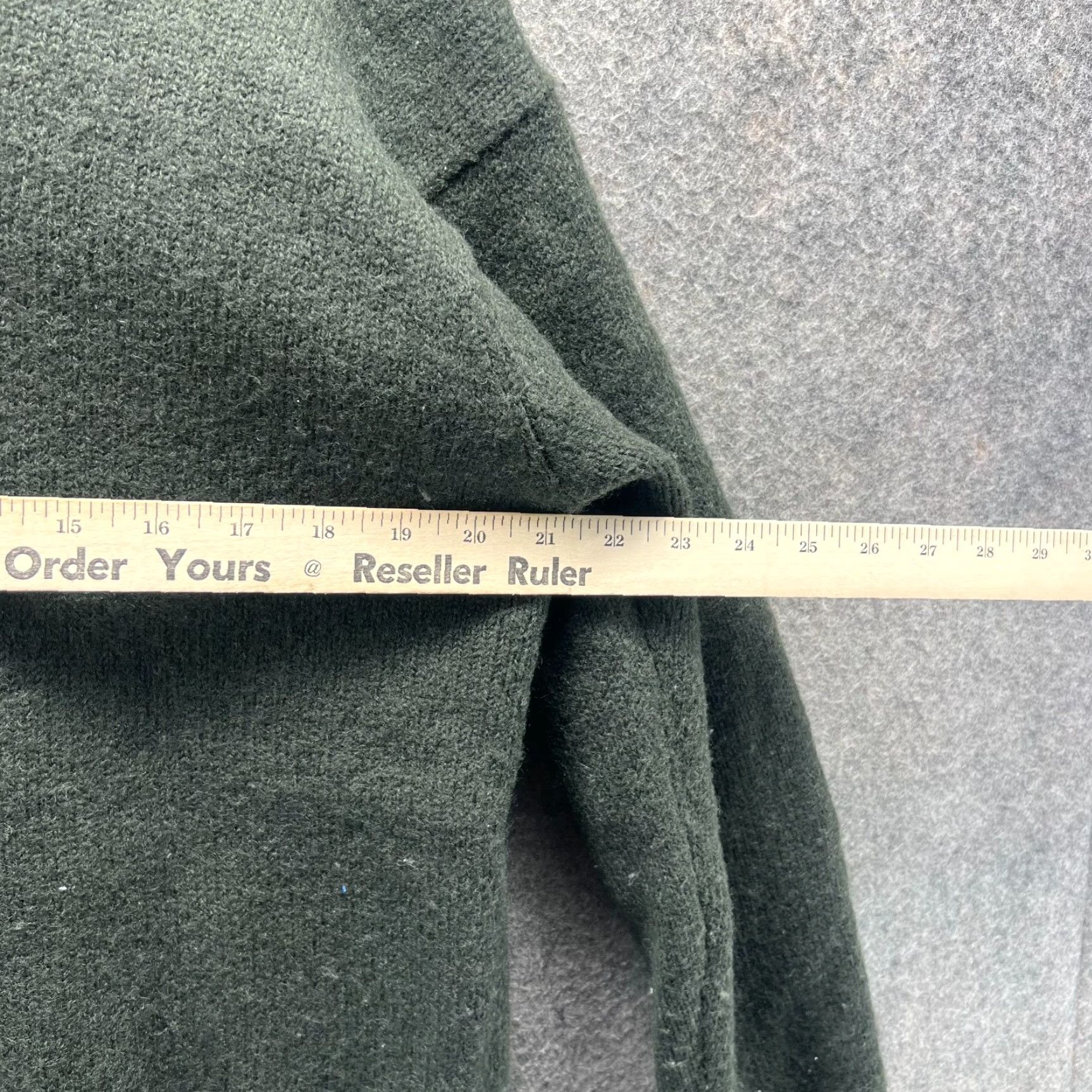 Abercrombie & Fitch VINTAGE Abercrombie & Fitch Sweater Pullover Men M Green Wool V-Neck Size US M / EU 48-50 / 2 - 3 Thumbnail